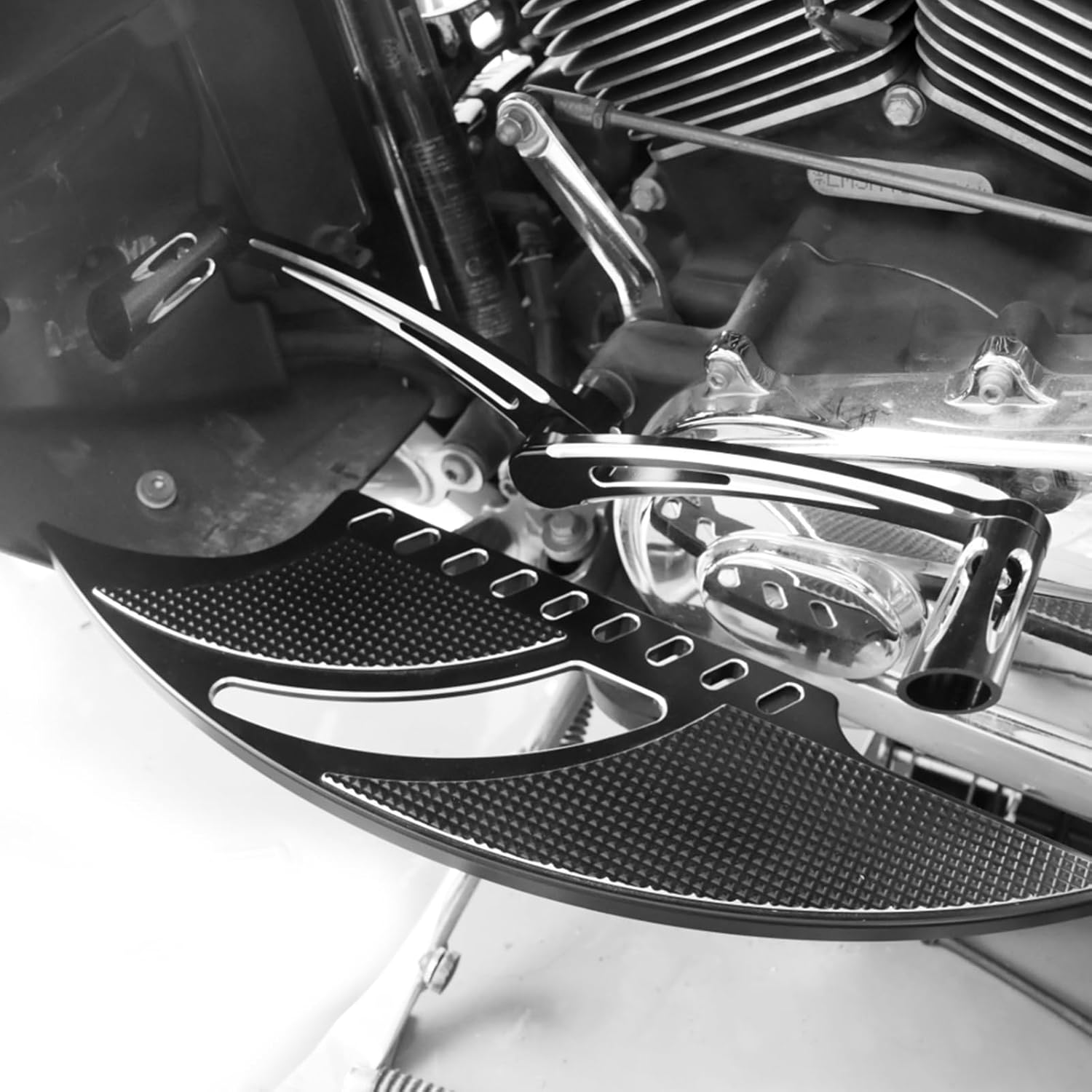 HDBUBALUS Motorcycle Brake Arm Pedal Front Rear Shift Levers Shifter Pegs Fit for Harley Touring Road Street Electra Glide 2014-2025 image number 4