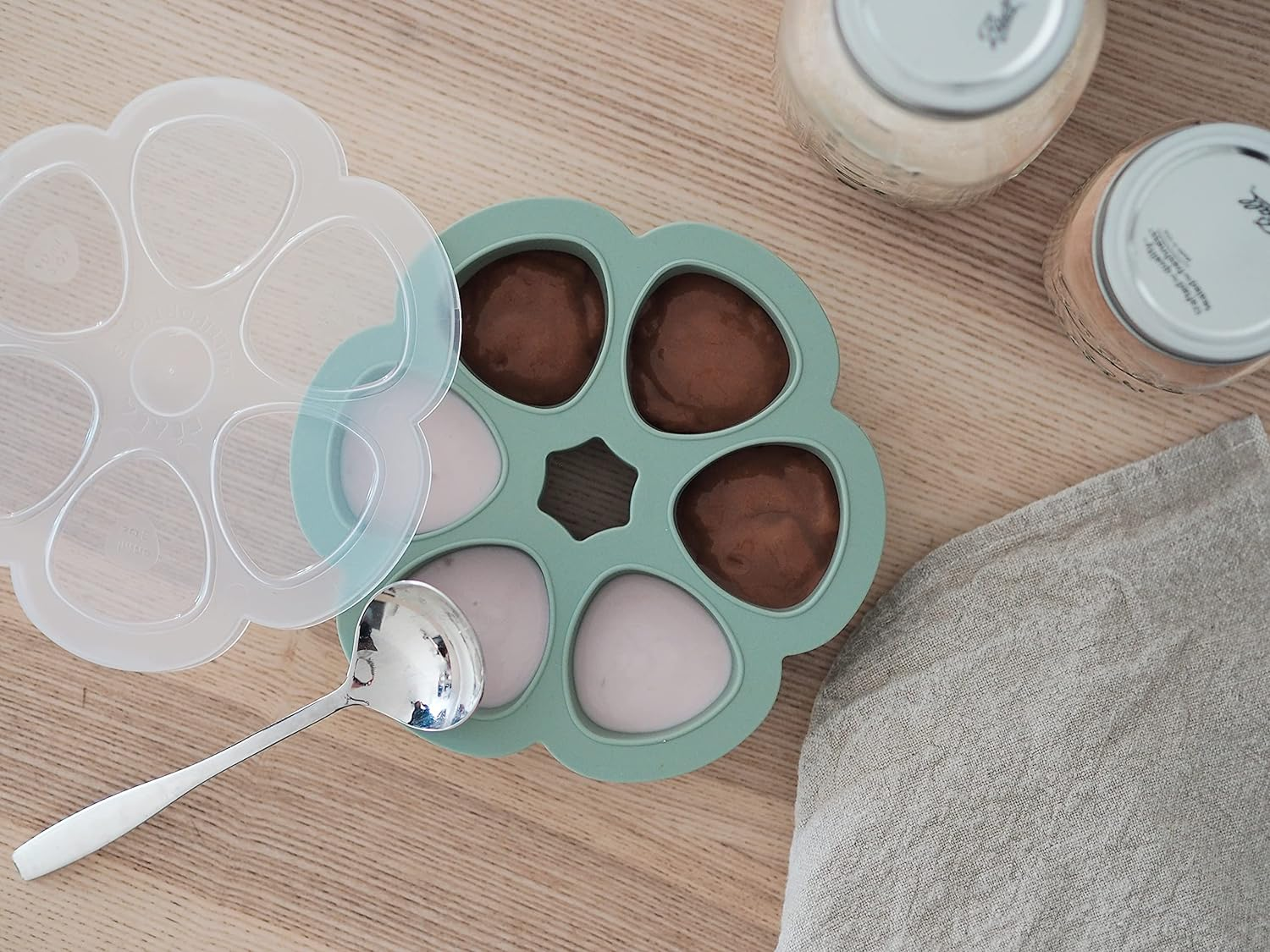 BEABA Multi-Portion Premium Grade Silicone, Extreme Thermal Resistance, Oven and Microwave, 6 Independent Cells, Airtight Lid, Made in Italy, 6 X 150 Ml, Sage Green image number 1