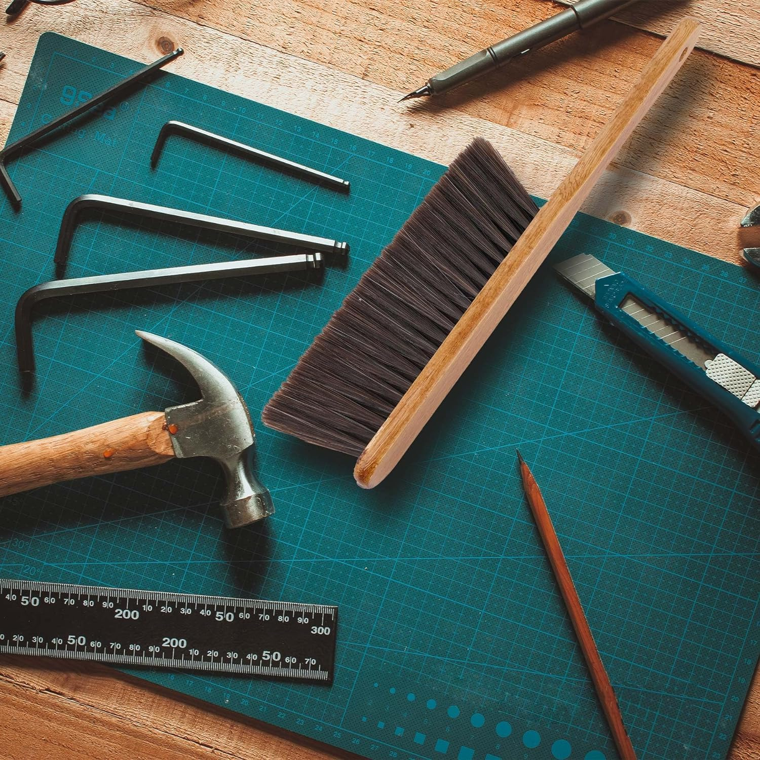 BEANPRECOY Counter Duster with Wood Handle Hand Brush Broom Bench Horse Hair Brush Dust Brush Bench Woodworking Brush Brushes Used for Counter Gardening Furniture Car Drafting Patio Fireplace Cleaning