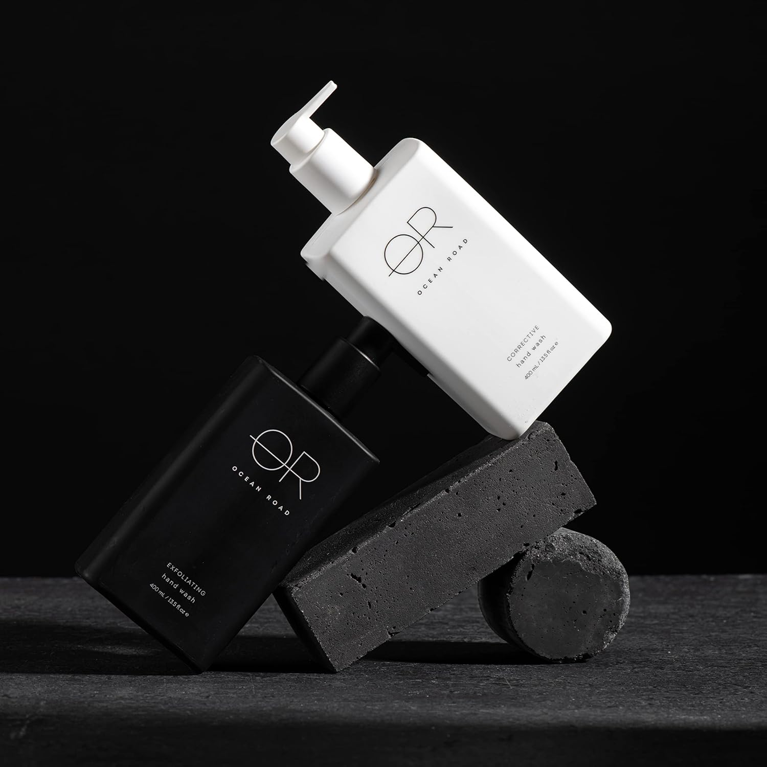 Ocean Road Black Exfoliating Hand Wash 400Ml - Invigorating Cleanser for Soft and Smooth Hands image number 4