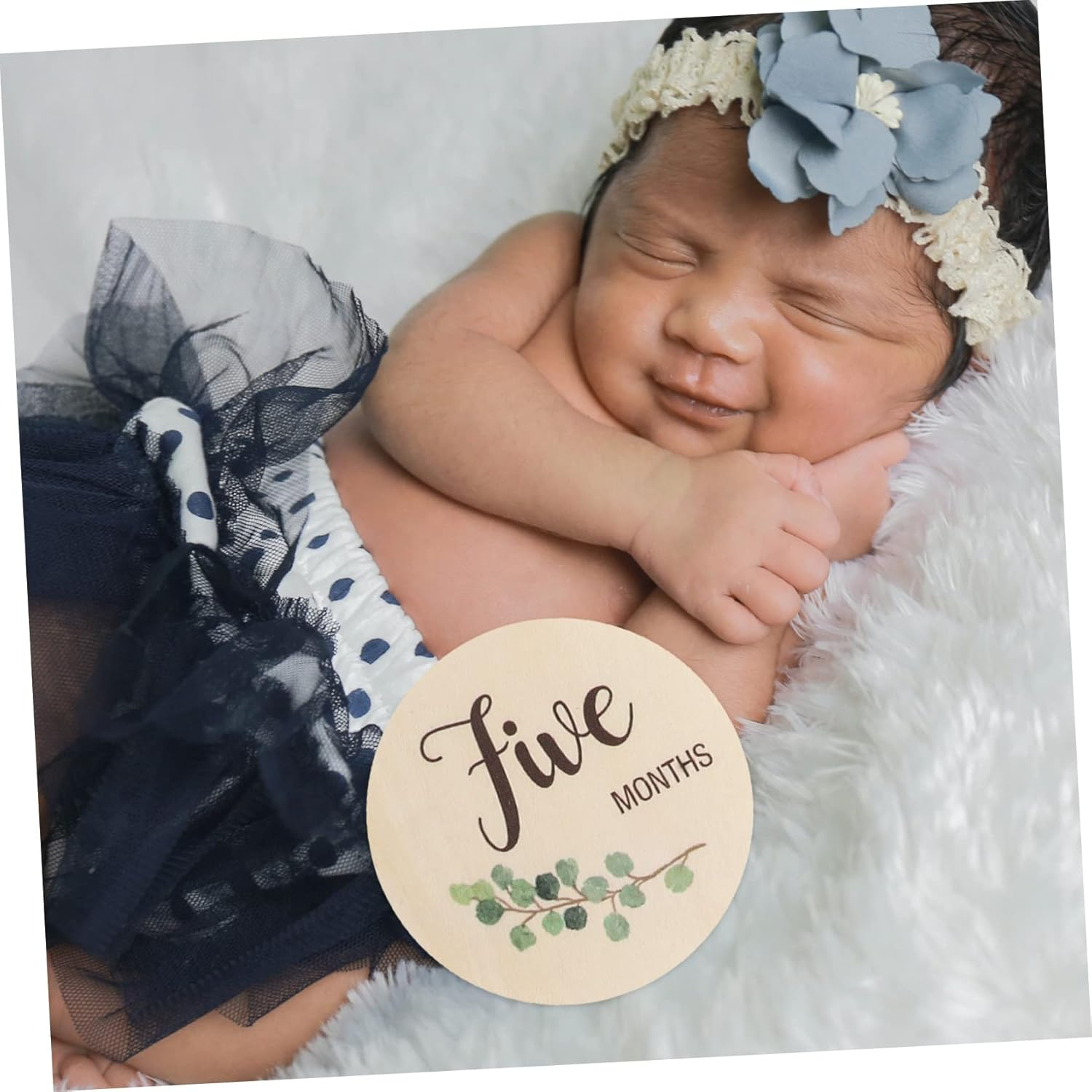 10Pcs Wooden Newborn Growth Milestone Cards Monthly Milestone Sign Photo Props image number 1