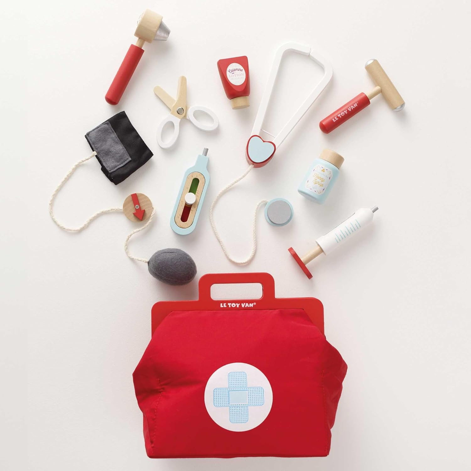 Le Toy Van - Kids Wooden Educational Pretend Play Honeybake Doctor'S Medical Play Set Kit | Kids Pretend Play Role Play for Boys and Girls | 3 Year Old +, 8.66" X 5.70" X 5.90" (TV292) - Sweet Dreams Doll Stroller image number 6