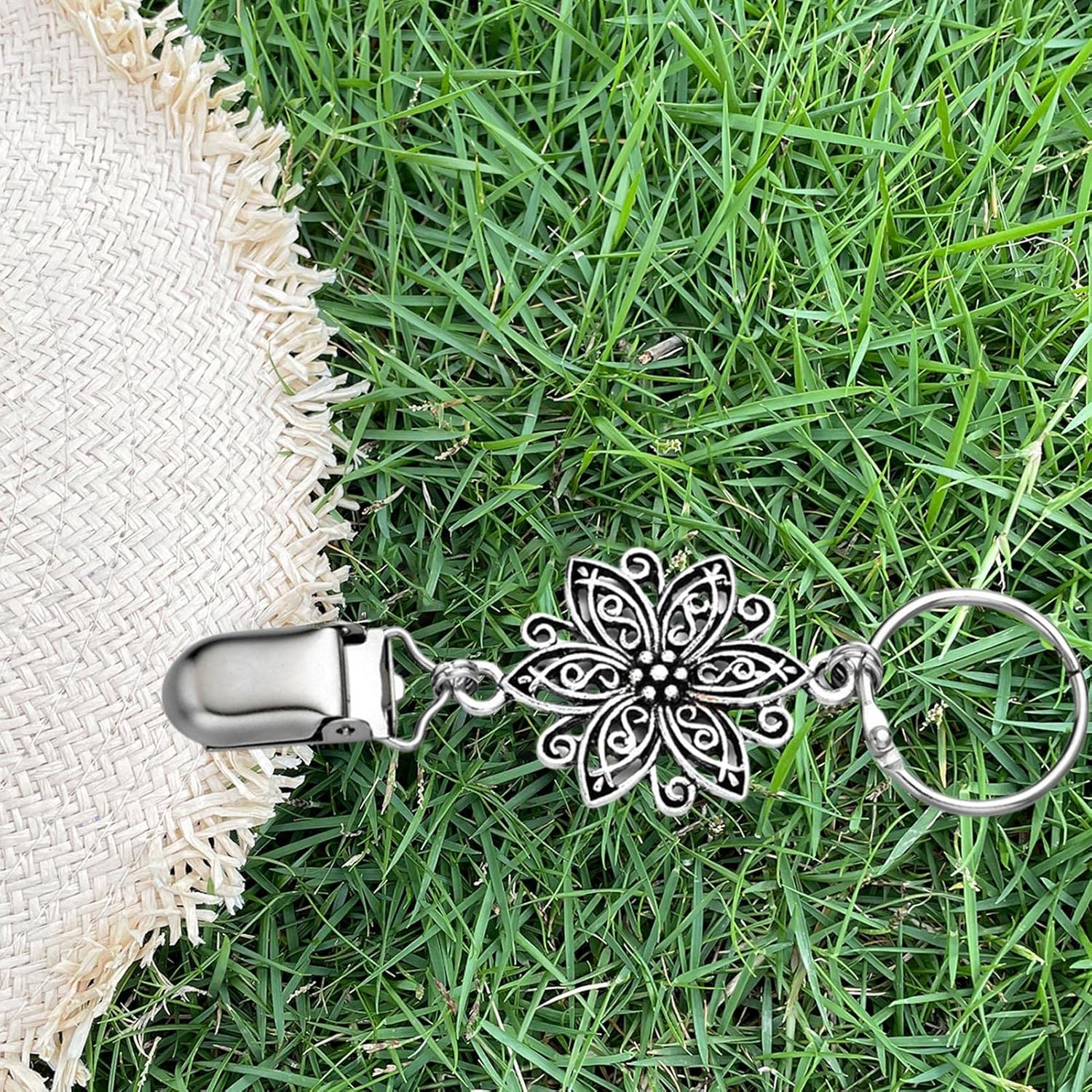 Travel Hat Clips - Alloy Hat Clip for Travel Bag | Top Tote Luggage Hat Clip, Multifunctional Duckbill Hat Clip, Travel Hat Clip for Kids Adults Outdoor Travel Accessory Cart-Au - Alloy Flower image number 6