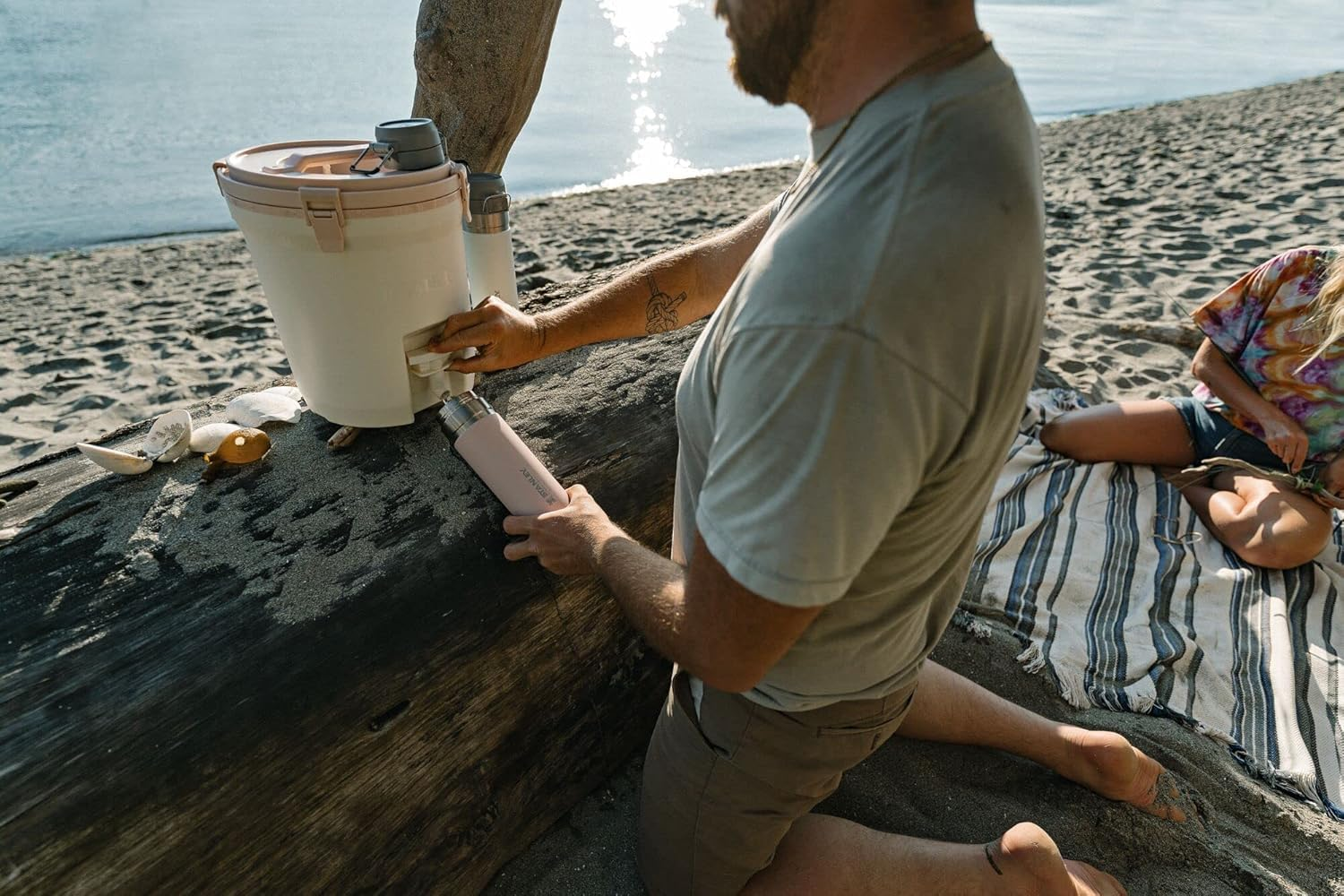 Stanley GO the Quick Flip GO Bottle 24OZ Blush image number 2