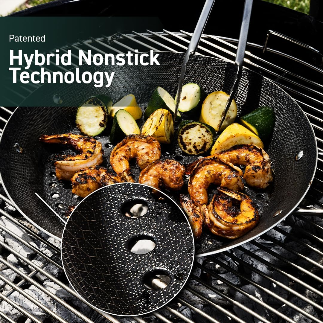 Hexclad Hybrid Nonstick BBQ Grill Pan, Dishwasher-Friendly, BBQ and Oven-Safe up to 480&deg;C image number 2