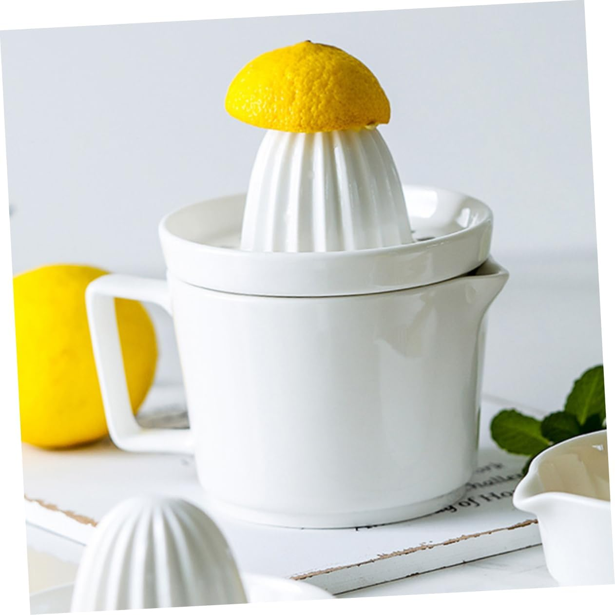 NOLITOY Manual Citrus Juicer Portable Ceramic Squeezer for Quick Juice Extraction Easy to Clean Fruit Squeezer Tool for Lemons Oranges and More image number 5