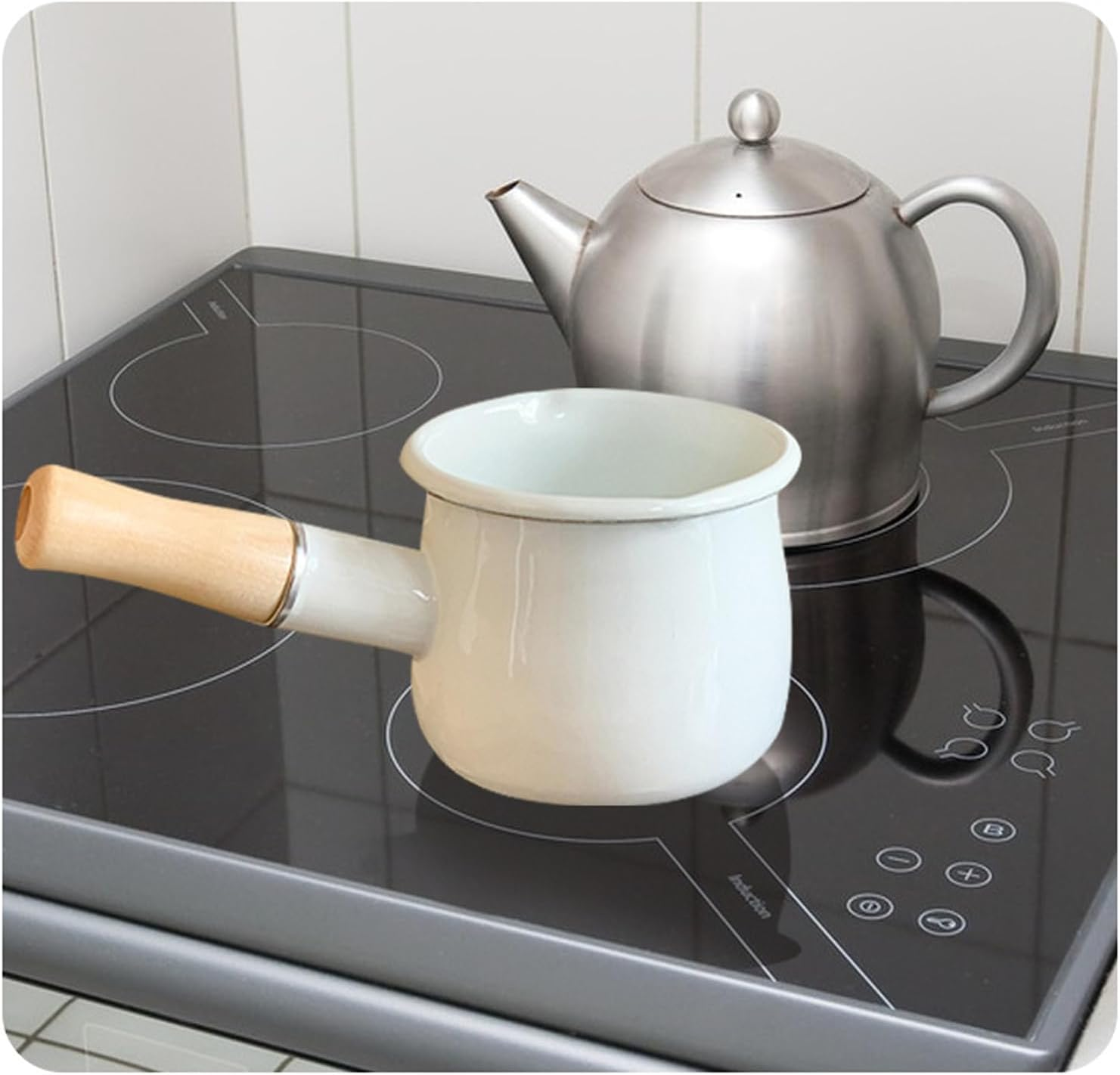 Small Size Non-Stick Milk Pan with Wooden Handle, Electromagnetic and Gas Universal Flat Bottomed Pot, 550Ml Whitemilk