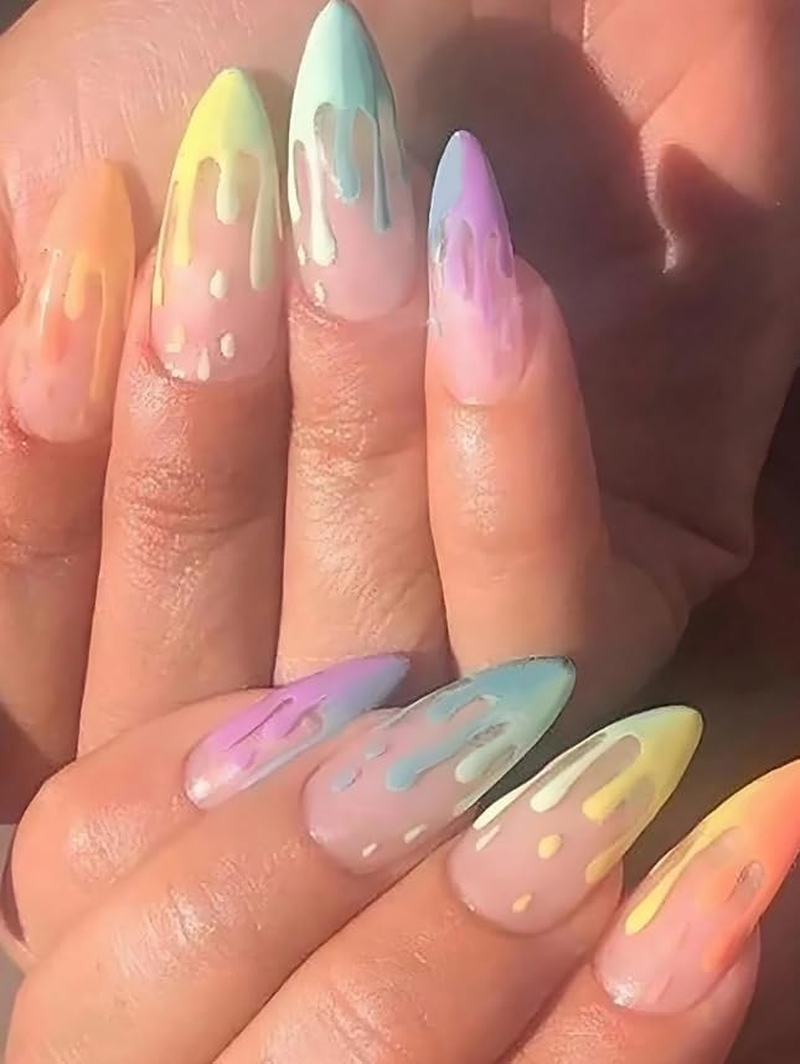 24-Piece Press on Nails, Lots of Patterns, Shapes and Colours, with Nail File and Tape - Reusable - Luxury (Black Gold Pattern - Almond) image number 6