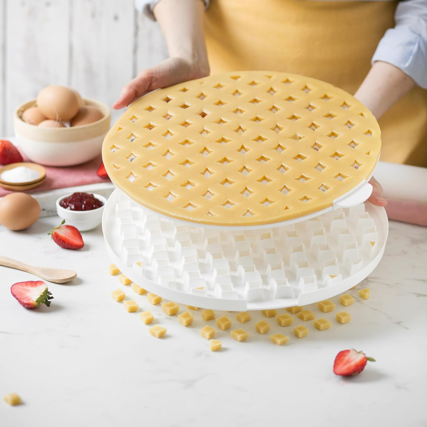 DECORA Arabesque Crust Cutter, White, 30 X 30 X 3 Cm image number 4