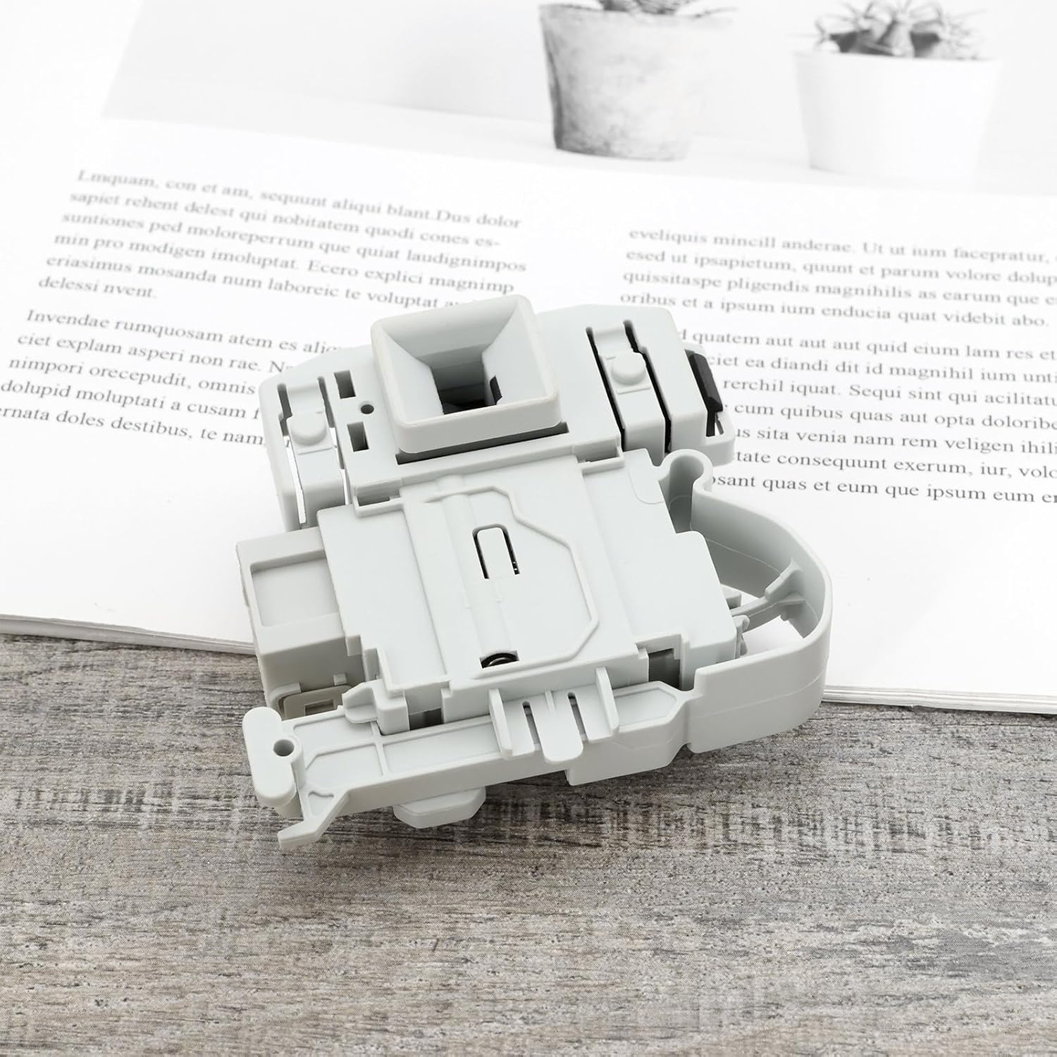 1Pc Washing Machine Electric Door Lock Replacement Part 0638259 Compatible with Bosch Compatible with Siemens Models Iq100 Iq300 Iq500 Iq700