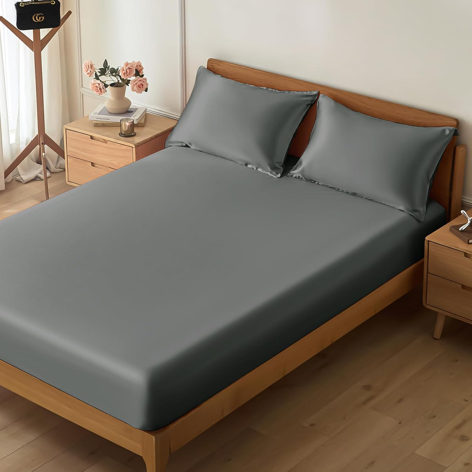 VACVELT 3-Piece Satin Fitted Sheet Set King Size, Grey Bottom Bed Sheet with 2 Pillowcases, Similar to Silk Sheets, Luxury & Silky Bedding Set, 15 Inch Deep Pocket