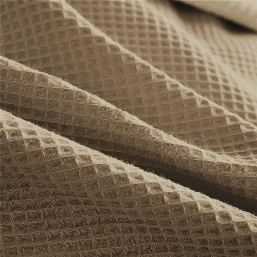 Shangri La 225 Thread Count Honeycomb Quilt Cover, Double, Linen