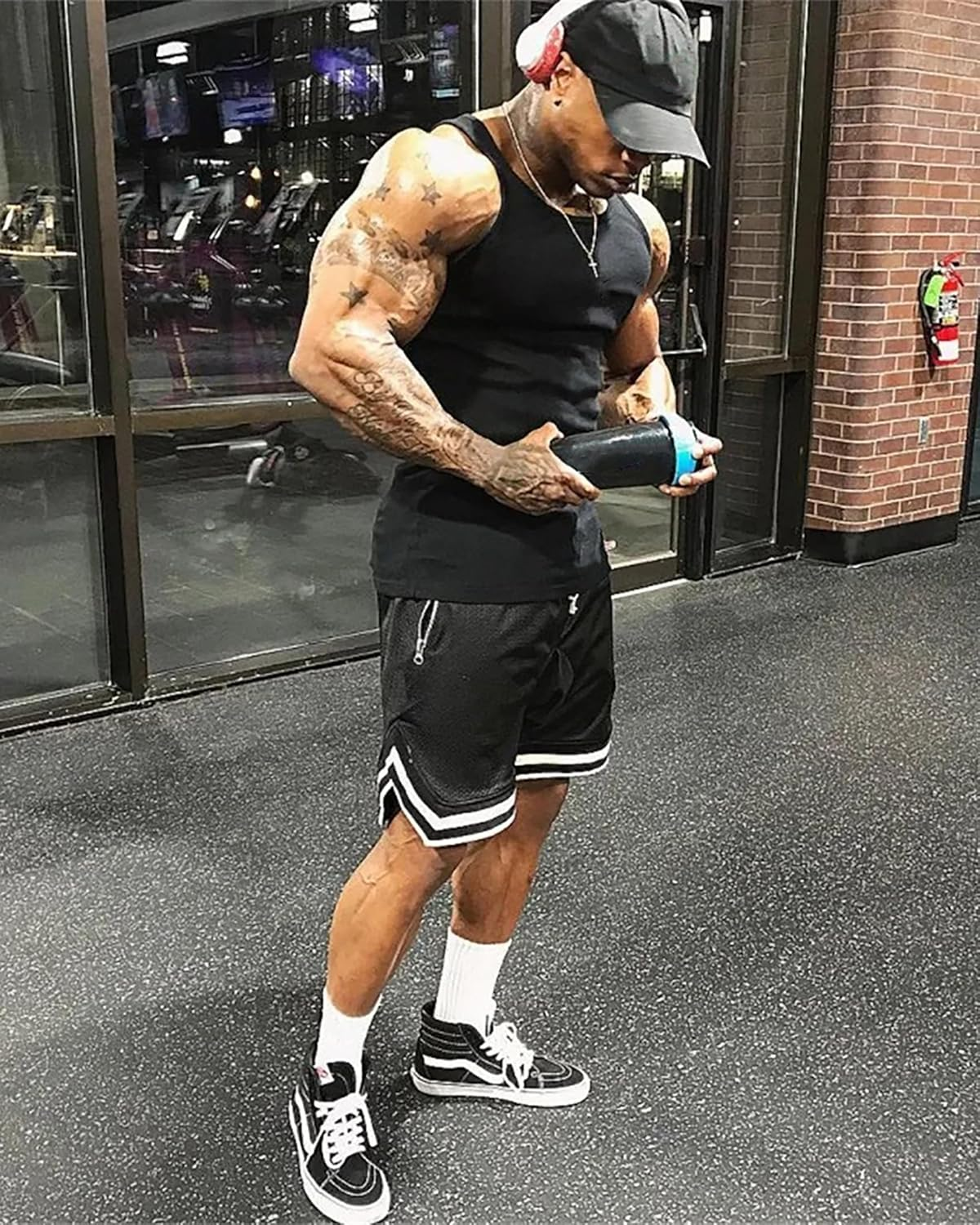 DIOTSR Mens Mesh Basketball Shorts Running Athletic Gym Workout Shorts with Zip Pocket image number 3