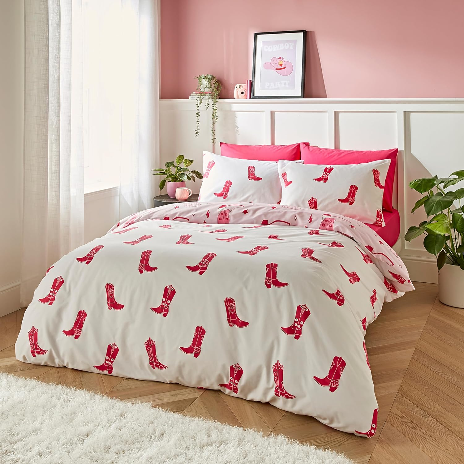 Sassy B Cowgirl Boot Reversible Double Duvet Cover Set with Pillowcases Pink image number 4
