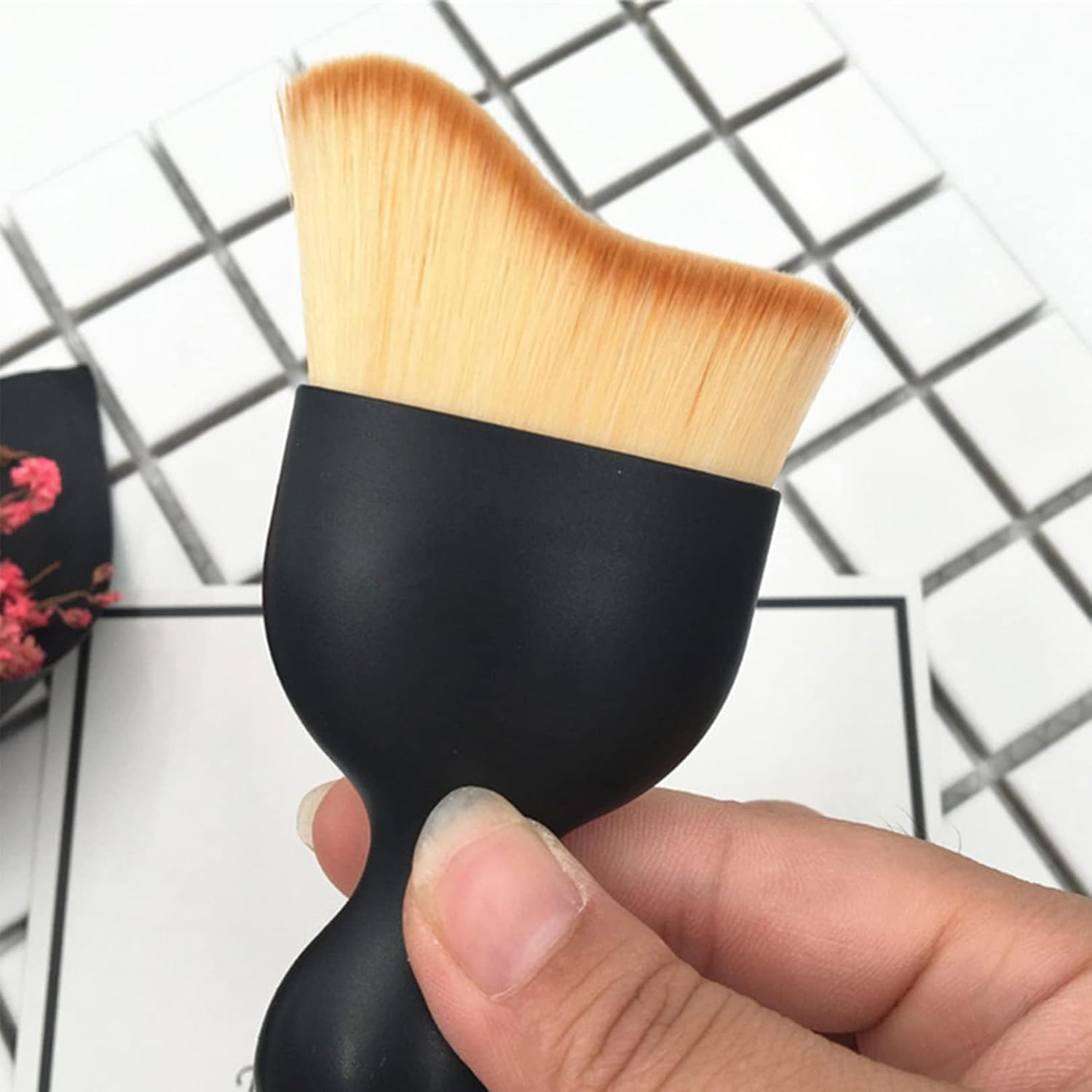 Car Cleaning Brush,Automotive Soft Bristles Brushes,Removal Dust Care Products,Detail Clean Duster for Vehicle Interior Detailing Airconditioning Vents Dashboards Seats Panels,Dusting Accessories image number 2