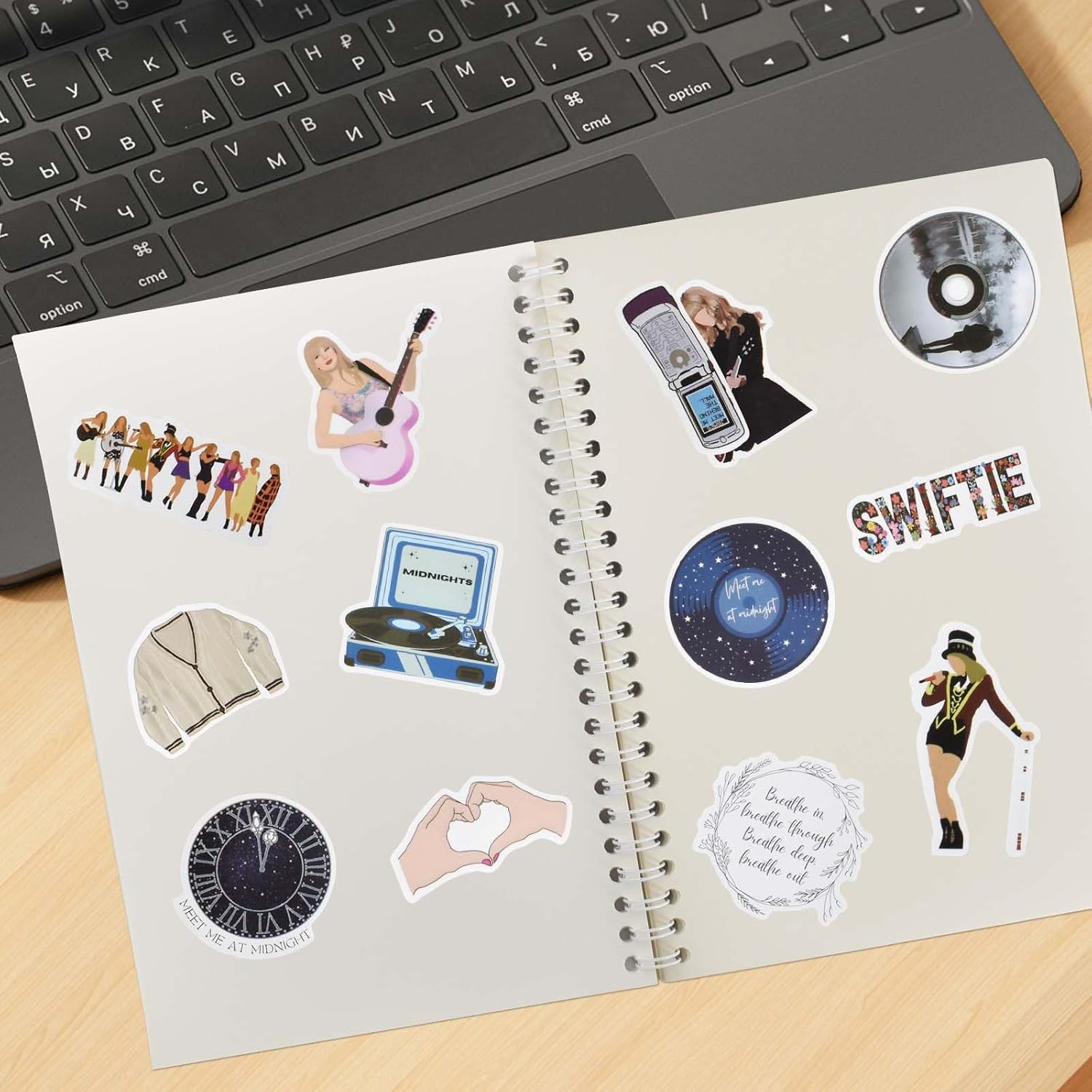 Album for Collecting Stickers, Collection of Stickers Books Album A5, Reusable Sticker Book, Sticker Book, Stickers Organizer for Sticker Collection image number 4