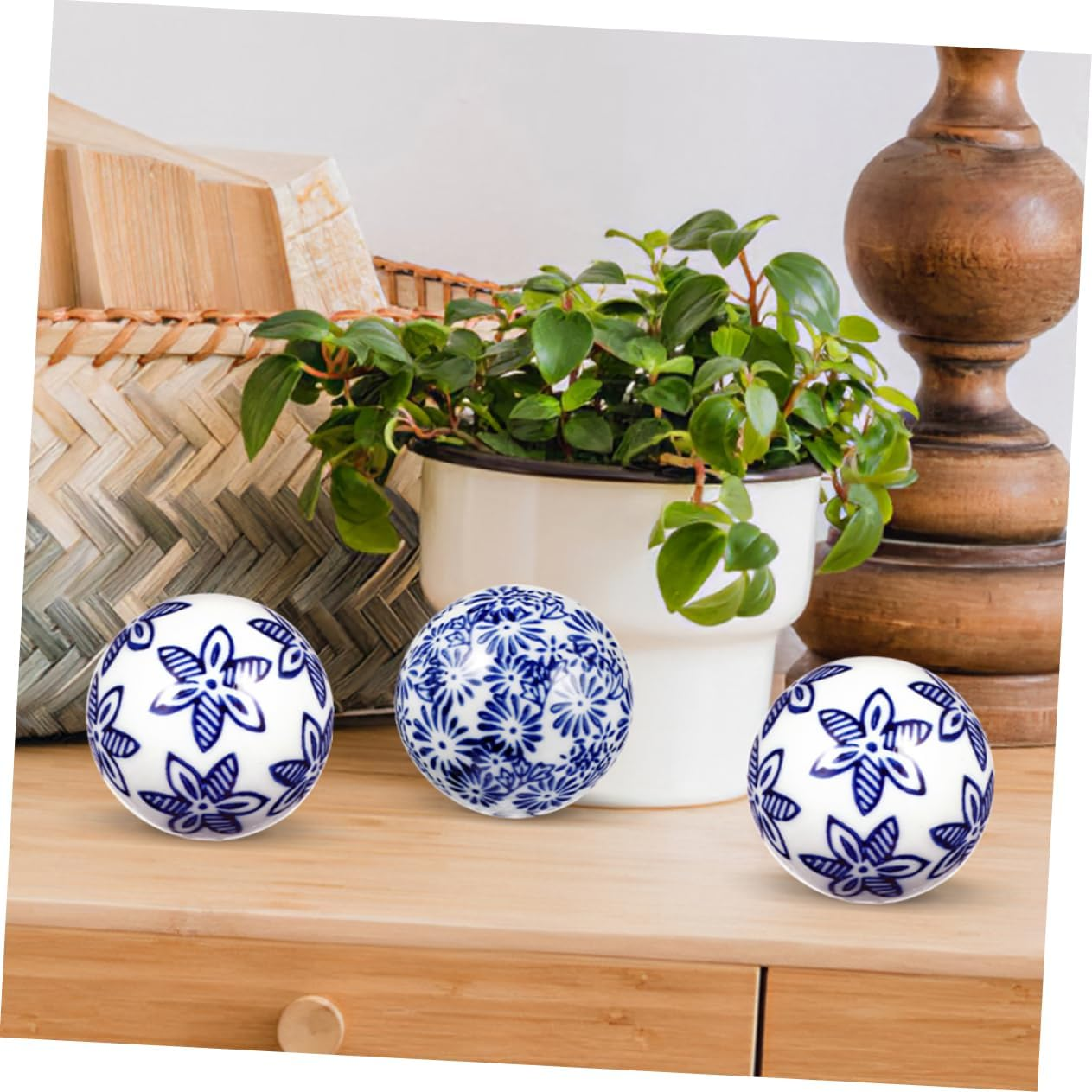 4Pcs Aquarium Decor Blue White Ceramic Fish Tank Balls Floating Decorative Marbles for Home