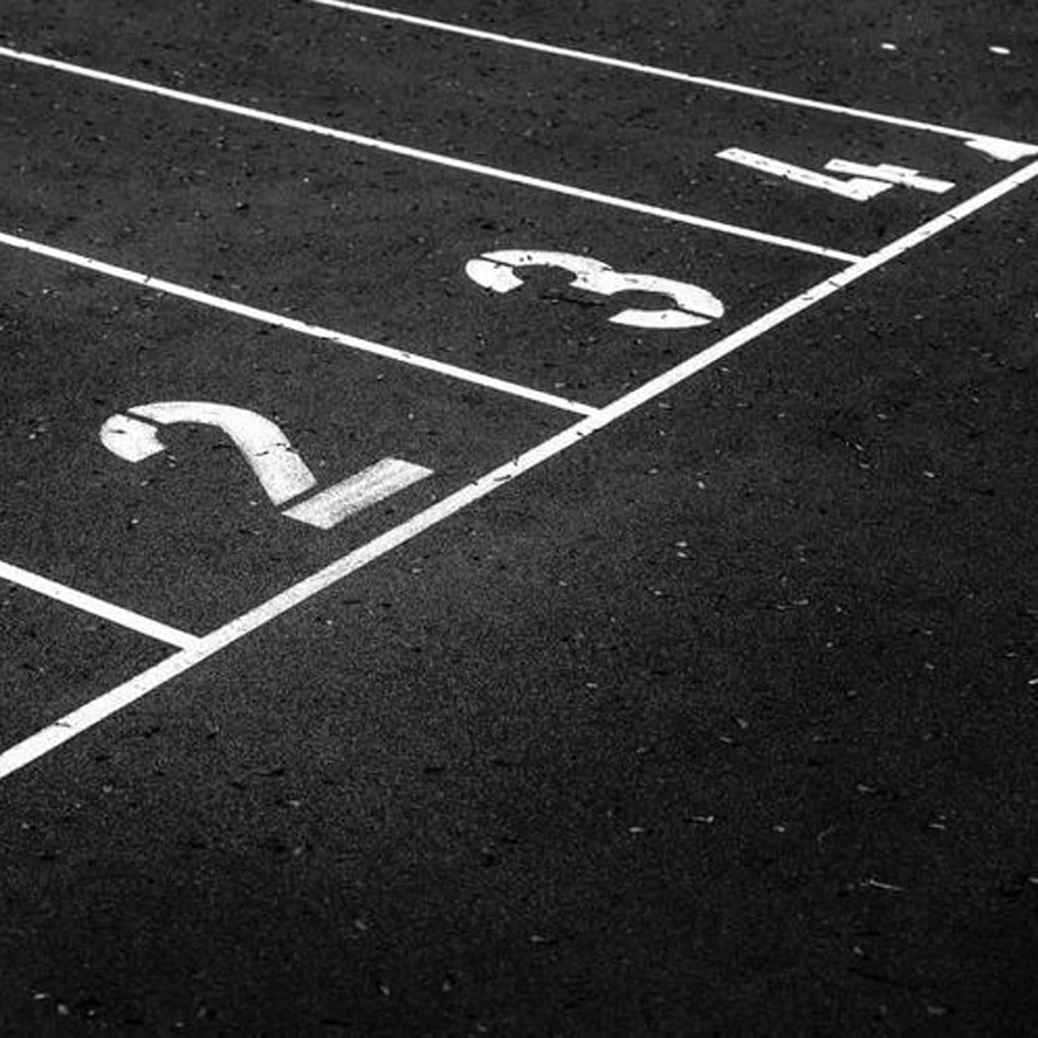 12 Inch 0 to 9 Large Number Stencils Set, 10 Pieces Reusable Plastic Curb Address Number Stencils Road Sign Digital Templates for Painting DIY Mailbox Parking Lot Door image number 2