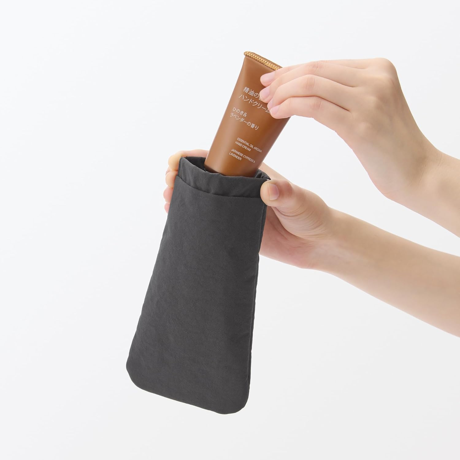 無印良品 リンクルナイロン 片手で開くフラットポーチ M image number 2