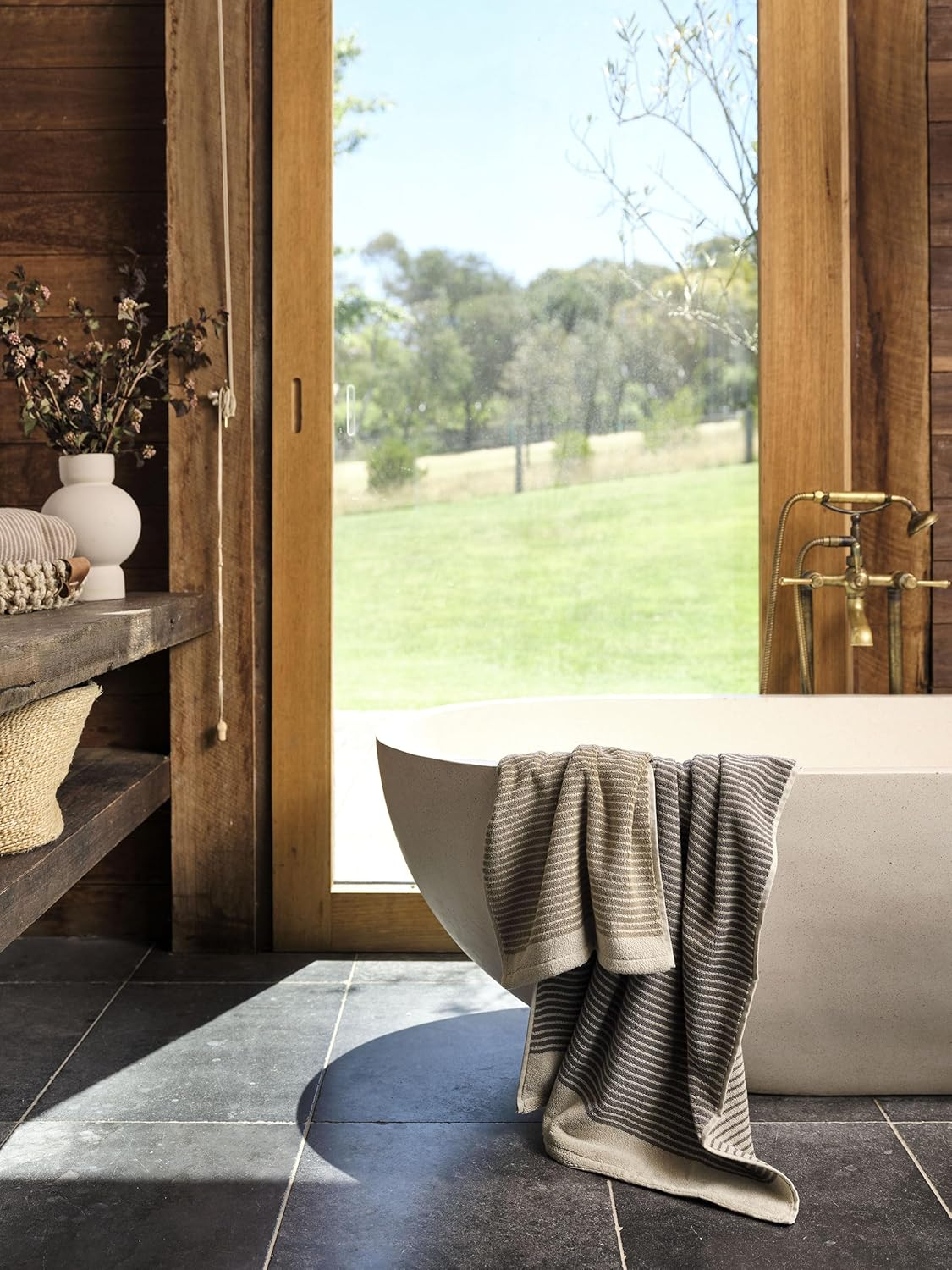 Linen House Inverloch Bath Towel, Shadow, Large image number 3