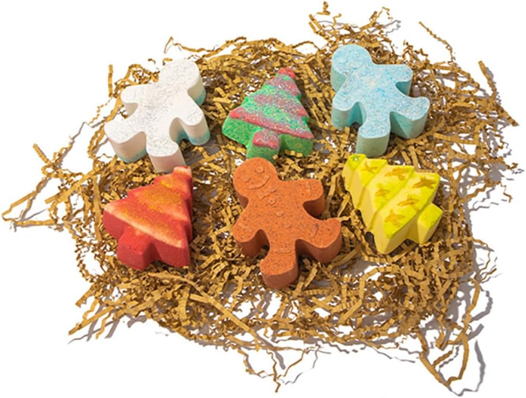 NULYLU 6Pcs Gingerbread Man Christmas Bathing Essential Oil Bubble Bath Friendly Moisturizing Bath Salt Present for Family Relaxation image number 6