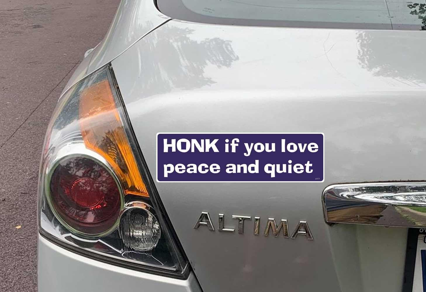 Gear Tatz - HONK IF You Want Peace and Quiet New - Funny Bumper Sticker - 3 X 10 Inches - Professionally Made in the USA - Vinyl Decal image number 2
