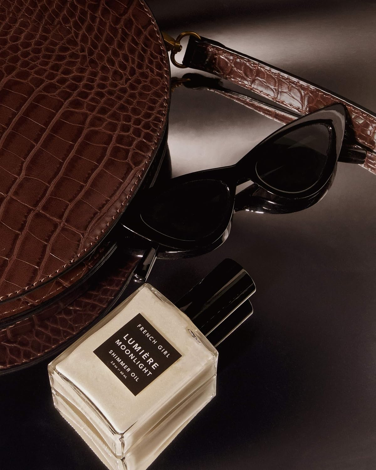 FRENCH GIRL Lumi&egrave;re Moonlight - Shimmer Oil 2 Oz; a Luxurious, Shimmering Dry Oil for Body, Face, and Hair, Infused with Mineral Oxides, Pigments, and Nourishing Essential Oils to Moisturize the Skin image number 4