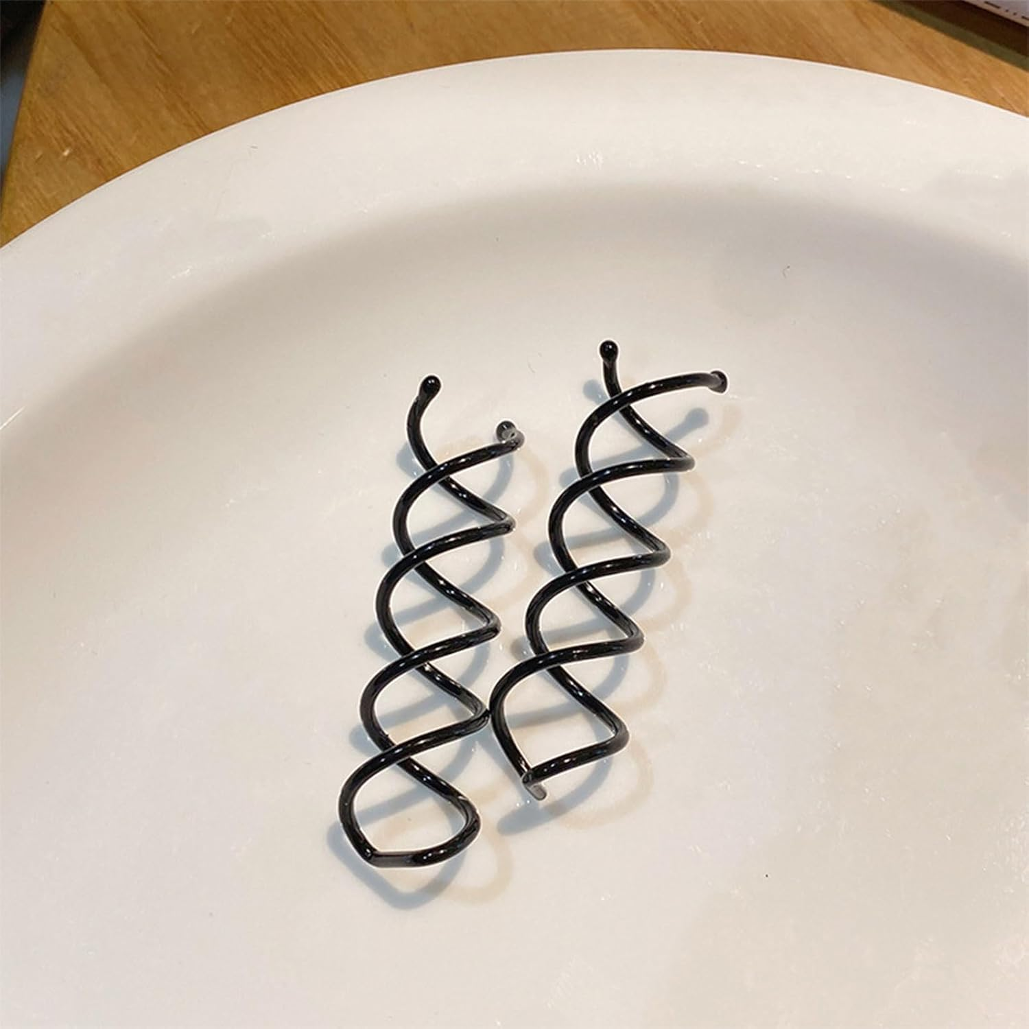 Luzcauwy 10PCS Spiral Hair Pins, Black Screw-Style Bobby Pins with Non-Scratch Ball Tips, Ideal for DIY Hair Styling, Secure Updos and Bun Hairstyles image number 1