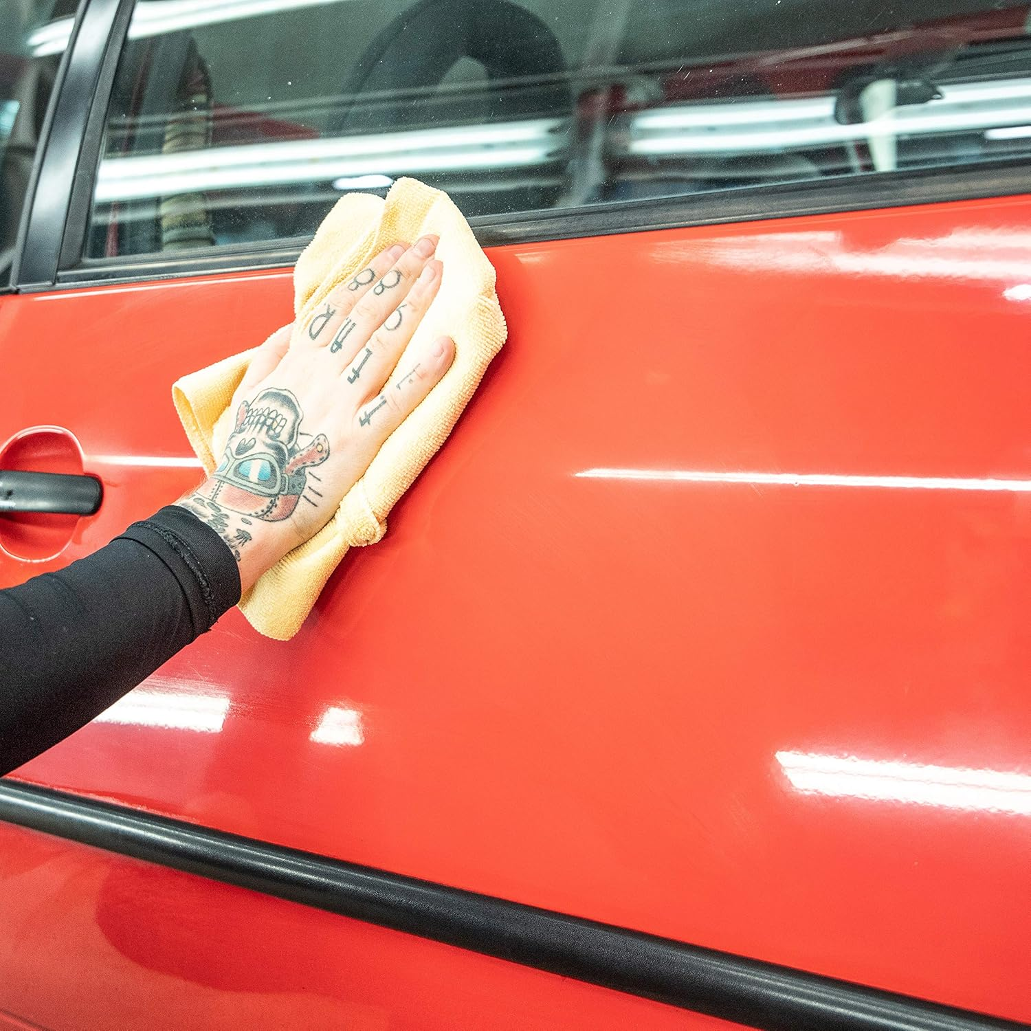 Meguiar'S ULTPCKITEU Ultimate Paint Care Kit: 3 Step Process for the Perfect Paint Finish. Contains: Compound, Car Polish & Car Wax image number 3