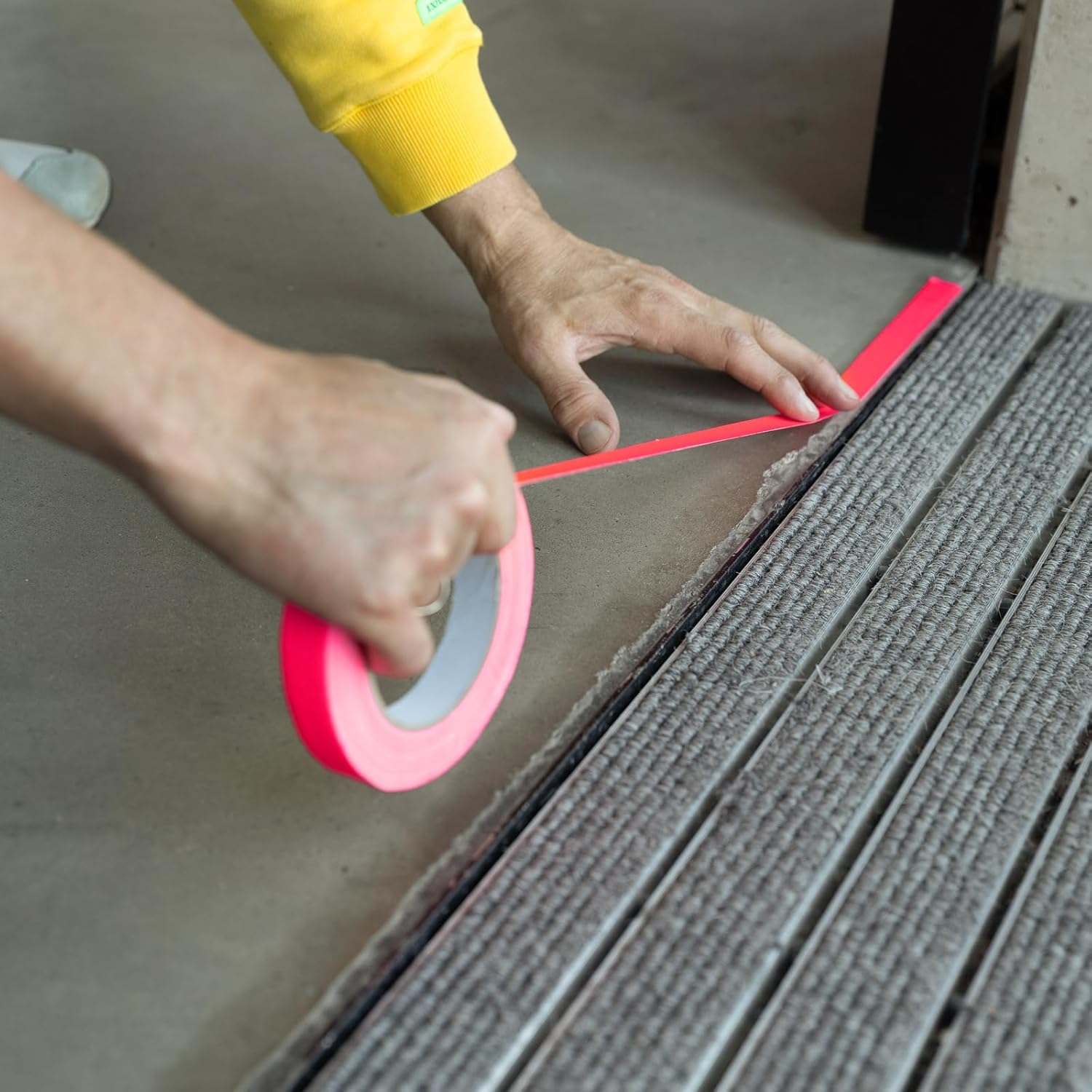 Ah Accessories Gaffer Duct Tape, 19 Mm X 25 M Neon Pink image number 4