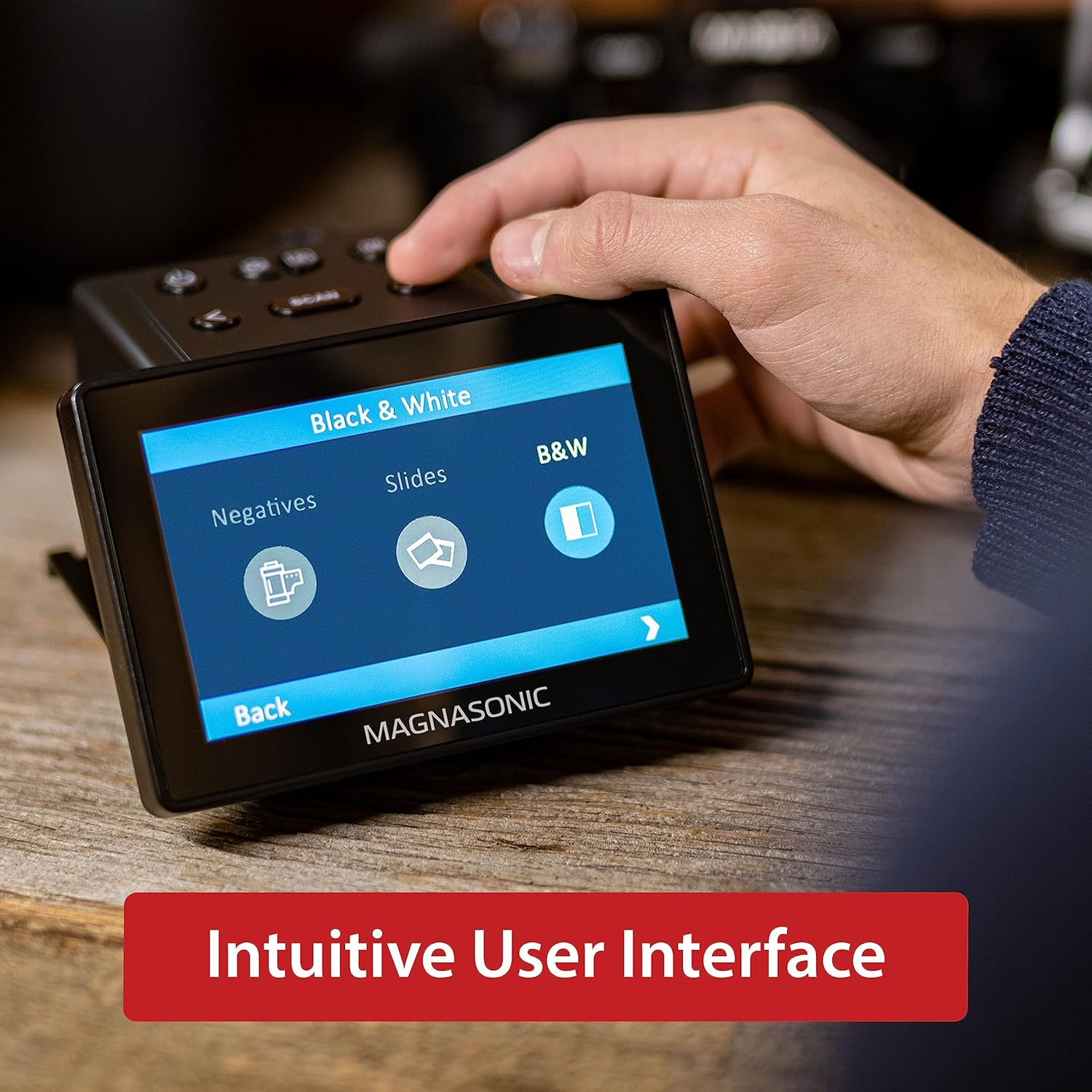 Magnasonic All-In-One 25MP Film Scanner with Large 5" Display & HDMI, Converts 35Mm/126/110/Super 8 Film & 135/126/110 Slides into Digital Photos, Built-In Memory image number 4