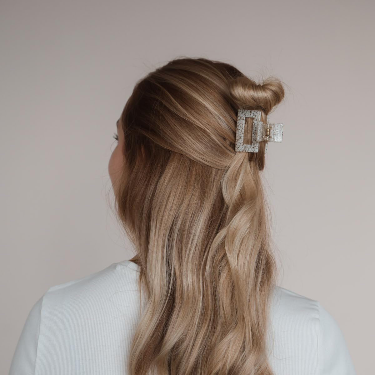 Malin Hair Claw image number 4