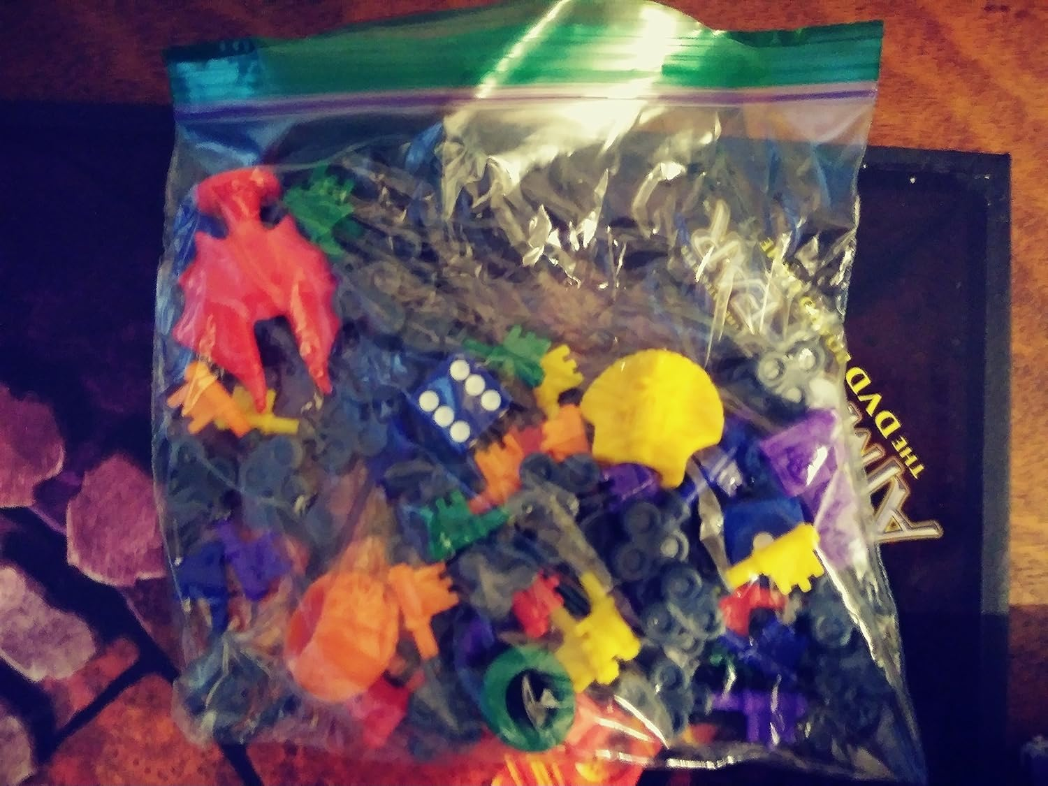 Pressman Atmosfear Interactive Board Game with DVD image number 4