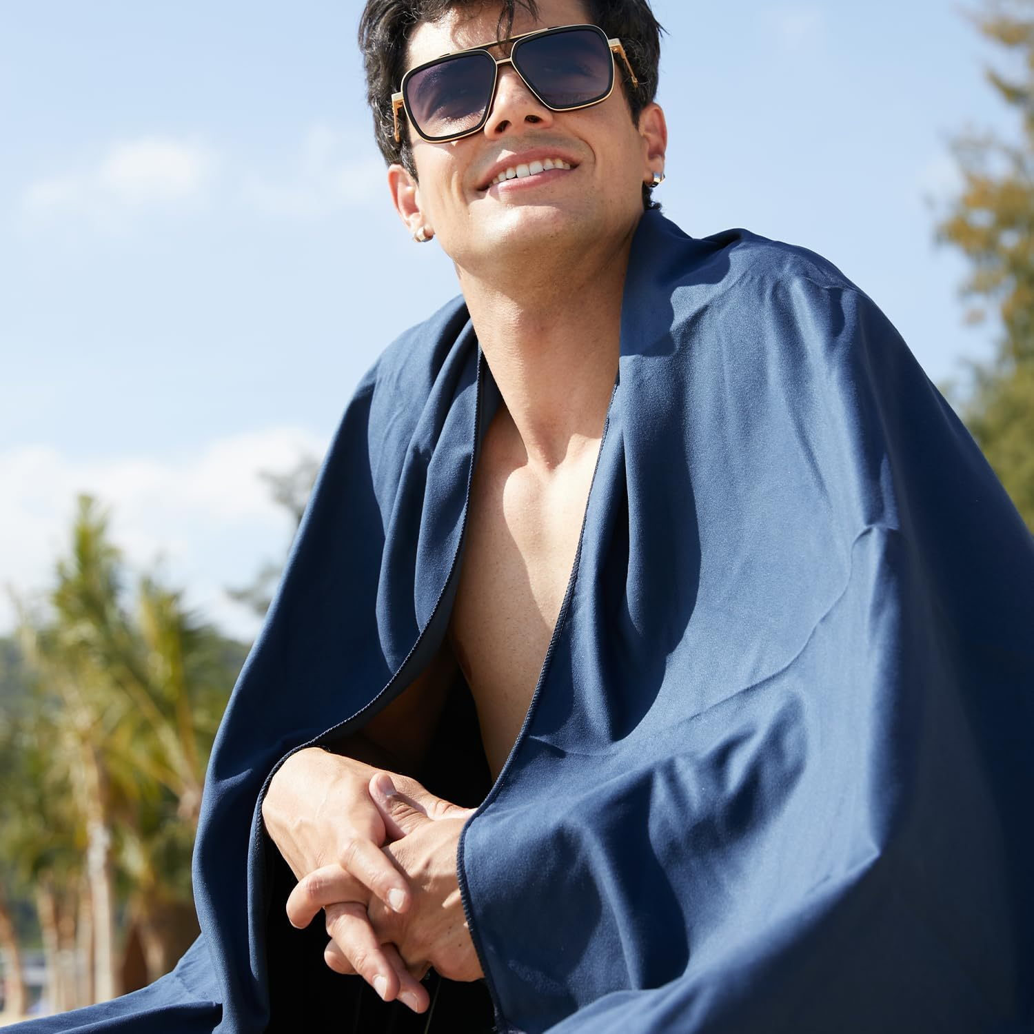 Rainleaf Microfiber Towel Perfect Travel & Gym & Camping Towel. Quick Dry - Super Absorbent - Ultra Compact - Lightweight. Suitable for Trip, Beach, Shower, Backpacking, Pool image number 6