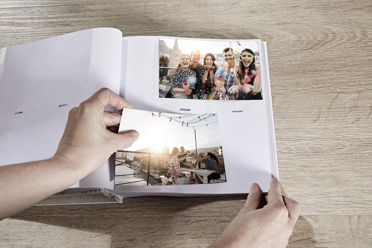 Walther Design Photo Album Red 200 Photos 10 X 15 Cm Memo Album Imitation Leather with Embossing, Monza ME-138-R image number 4