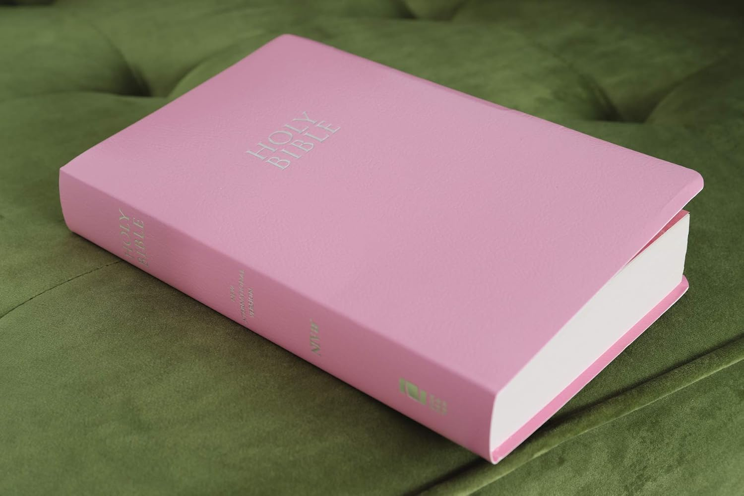 NIV Gift and Award Bible Red Letter Edition [Pink] image number 4