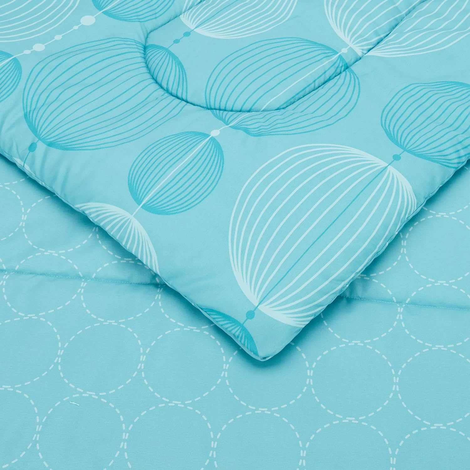 Amazon Basics Lightweight Microfiber Bed-In-A-Bag Comforter 7-Piece Bedding Set, Full/Queen, Industrial Teal, Geometric image number 7