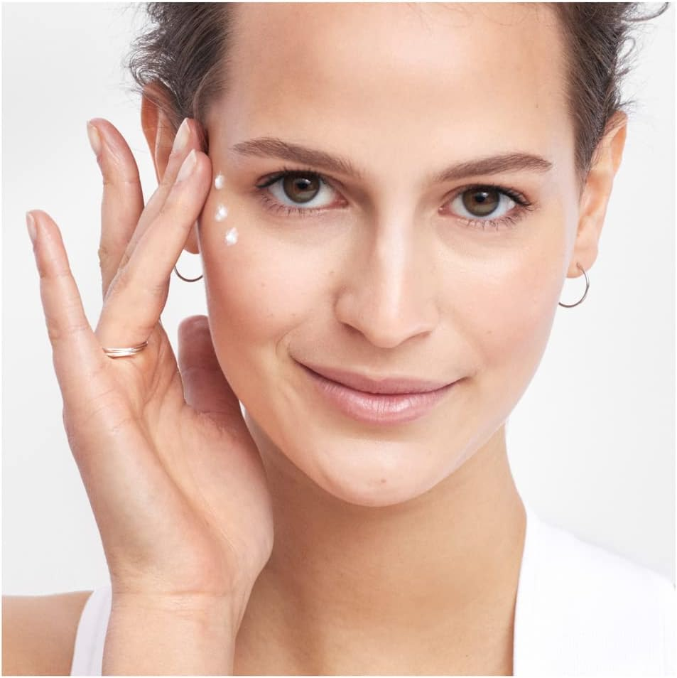 Olay Retinol 24 MAX Eye Cream with 40% More Retinol Complex, Olays Strongest Retinoid Complex 15Ml image number 1