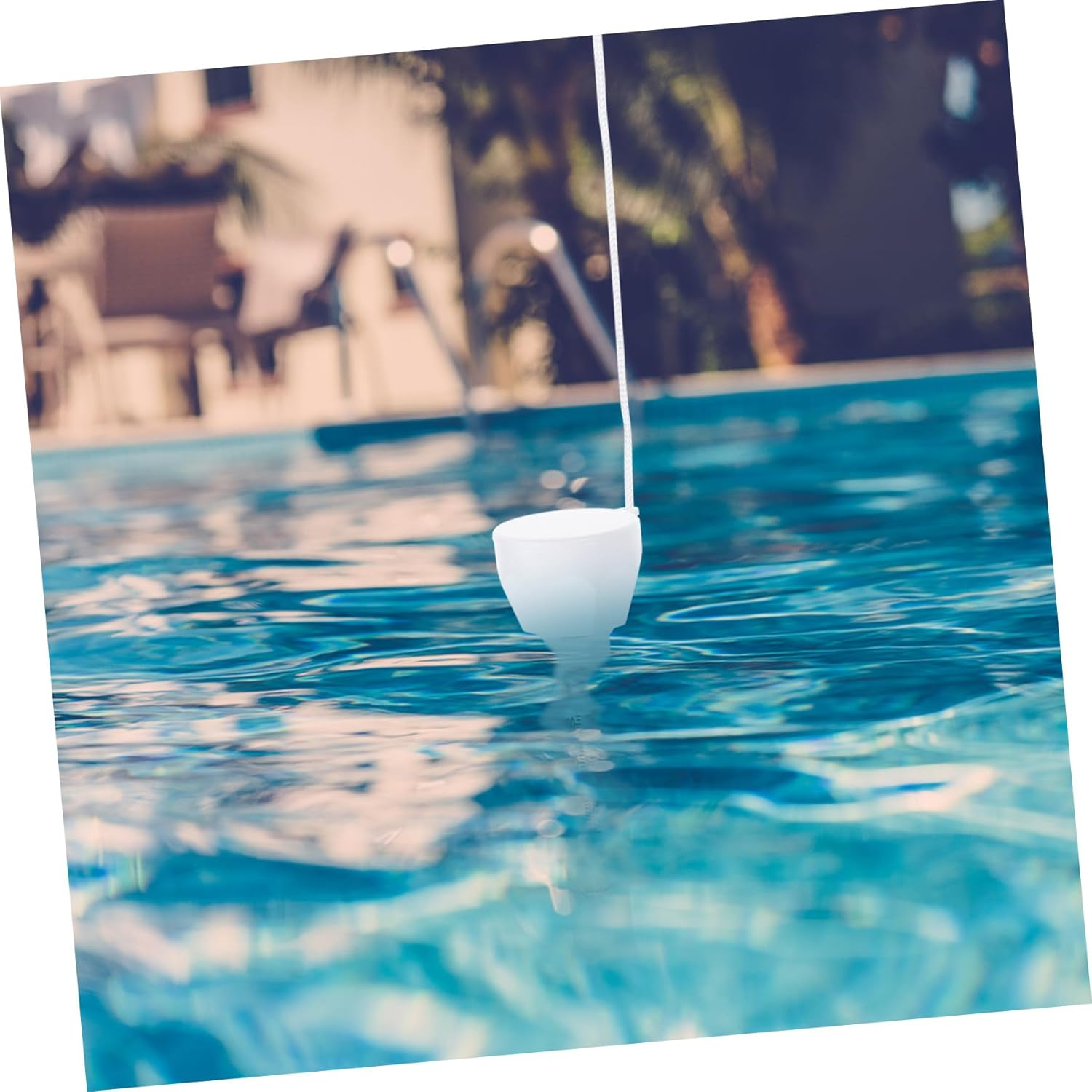 Floating Pool Thermometer Compact Small Water Temperature for Swimming Pools Spas Hot Tubs Bathtubs and Ponds Read Display Bath Compatible