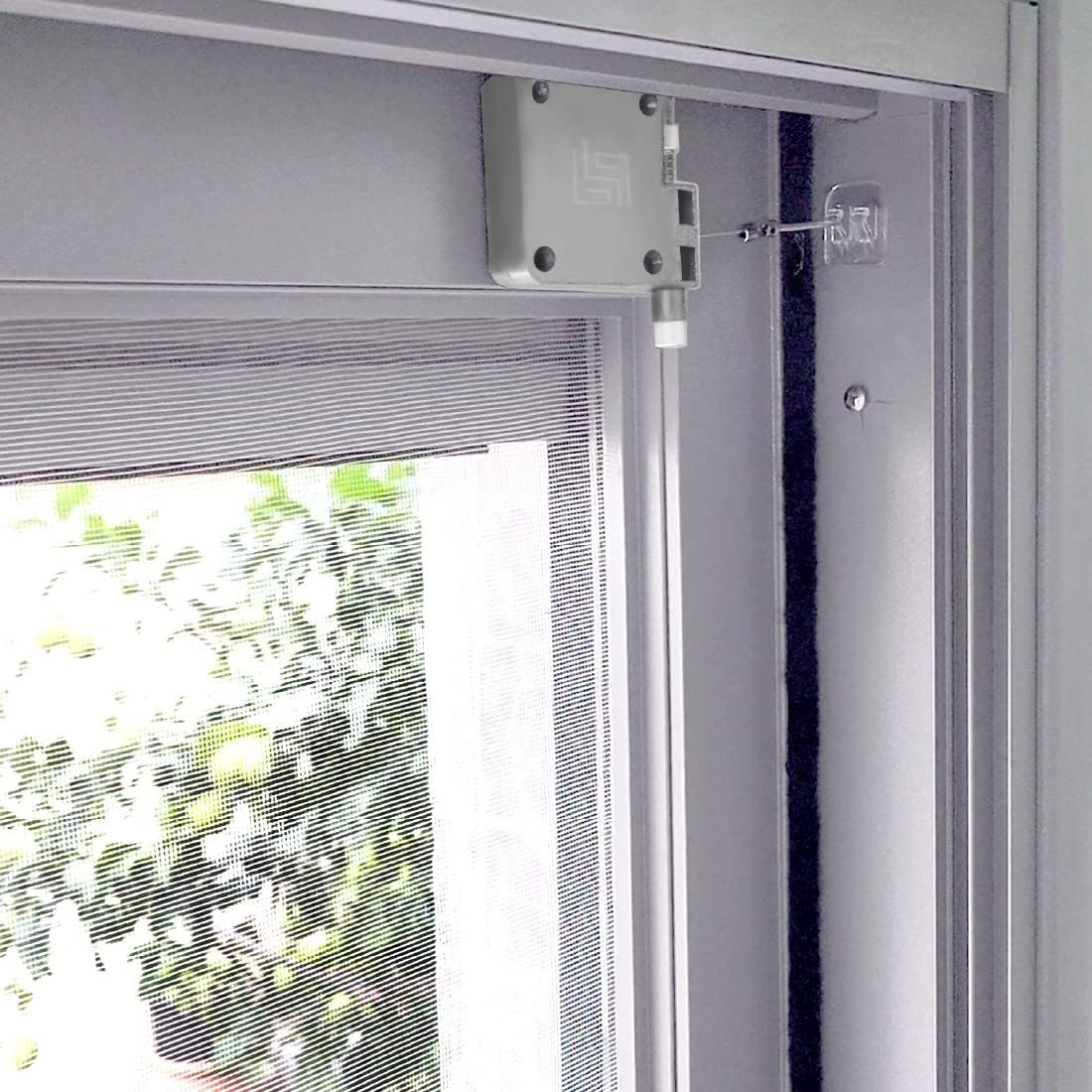 Lily'S Home Automatic Door Closer - Sliding Screen Auto Door Closer. Storm, Gate, Windows and Cabinet Doors Closer, Punch-Free and with Full Control on the Closure Speed and Strength. (2 Pack - White) image number 2