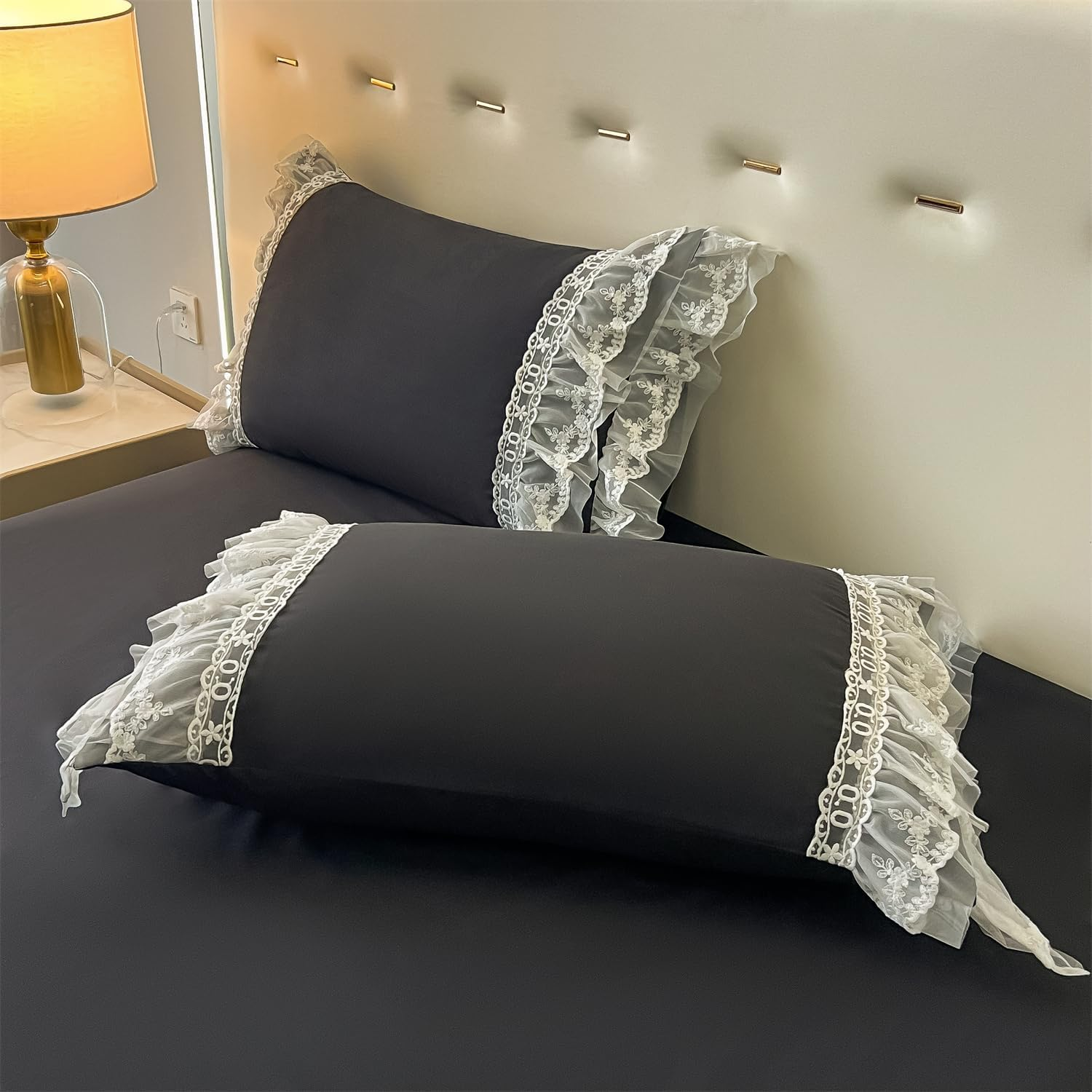 MOOWOO Chic Ruffle Lace Polyester Duvet Cover Set -Girl Black Bedding-3 Piece Queen Duvet Cover with Zipper Closure -Ultra Soft and Light Weight (Black,Full)