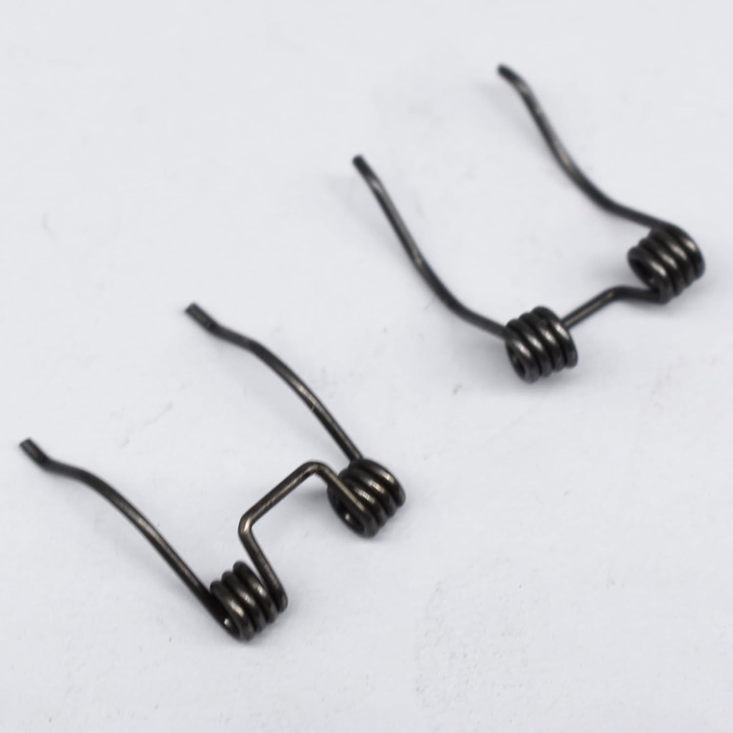 ZEROKIWI 2 Pieces Professional Hair Clipper Repairing Parts Replacement Accessories - Tention Spring Compatible with Babylisspro Barberology FX787 and Loprofx Trimmers FX726 image number 3