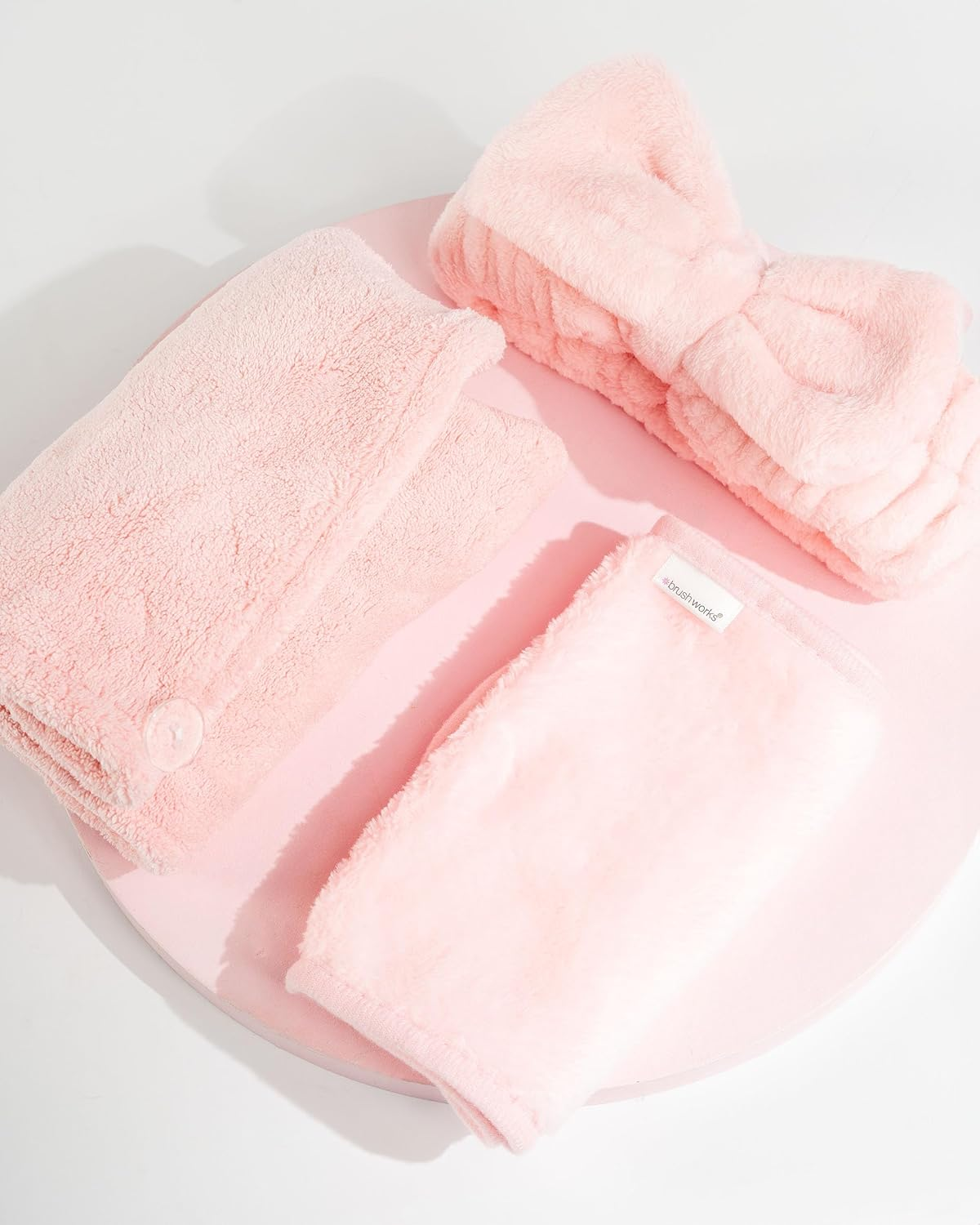 Brushworks Luxury Refresh Set &ndash; Ultra-Soft Microfibre Headband, Cleansing Cloth & Hair Towel Trio for Daily Skincare, Haircare and At-Home Pampering image number 4