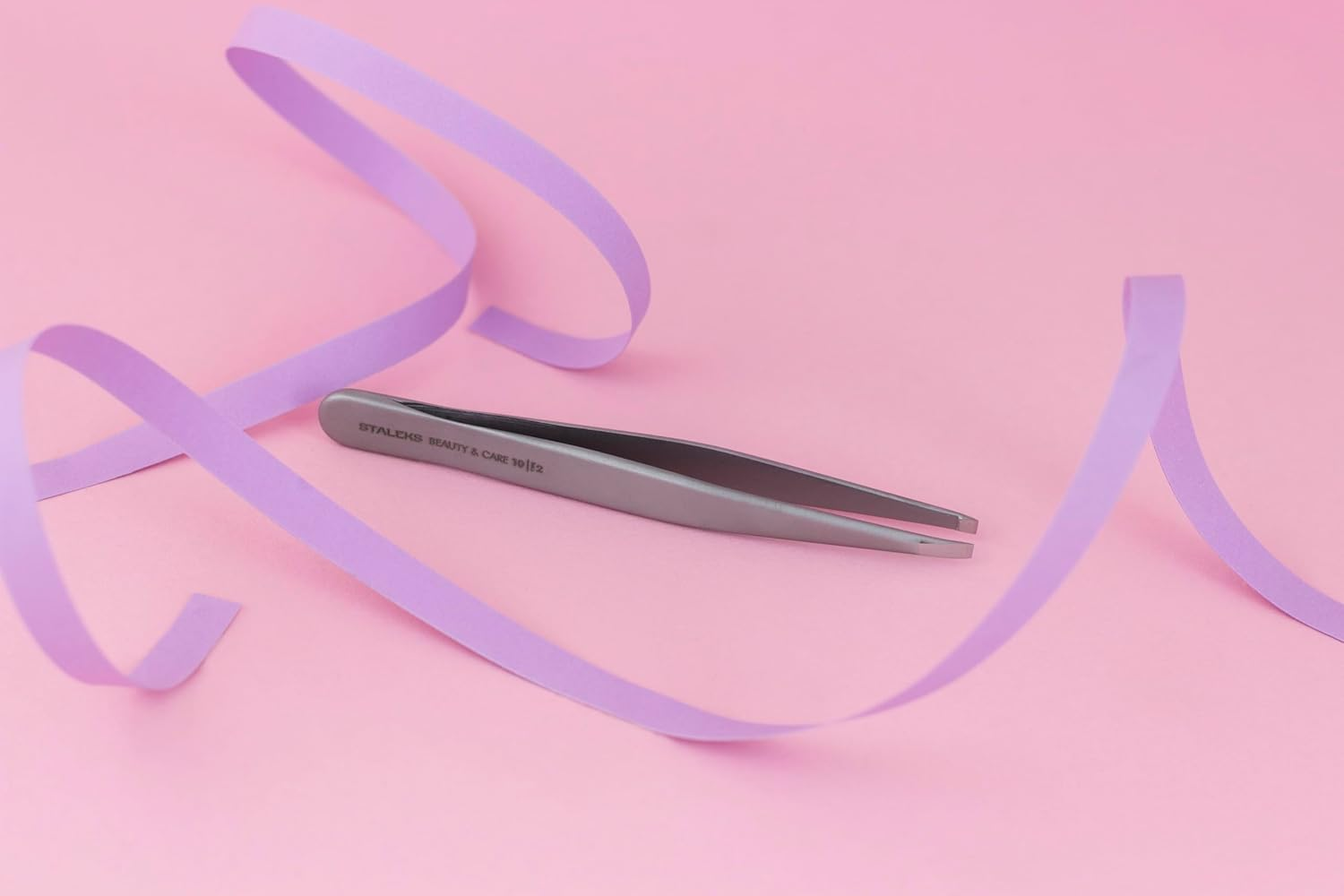 STALEKS PRO Expert 10/3 Precision Stainless Steel Tweezers for Thick and Wide Eyebrows image number 2