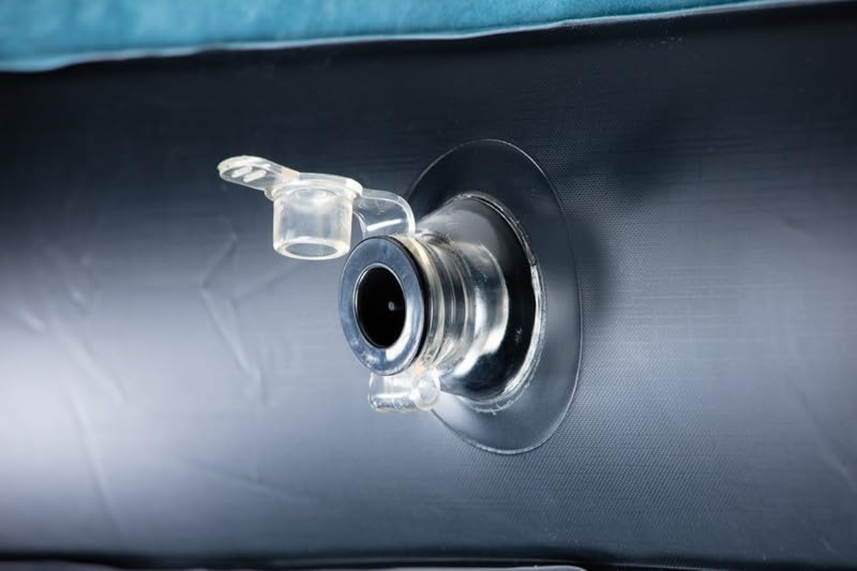 Oztrail Camping Air Bed, Queen Size image number 3