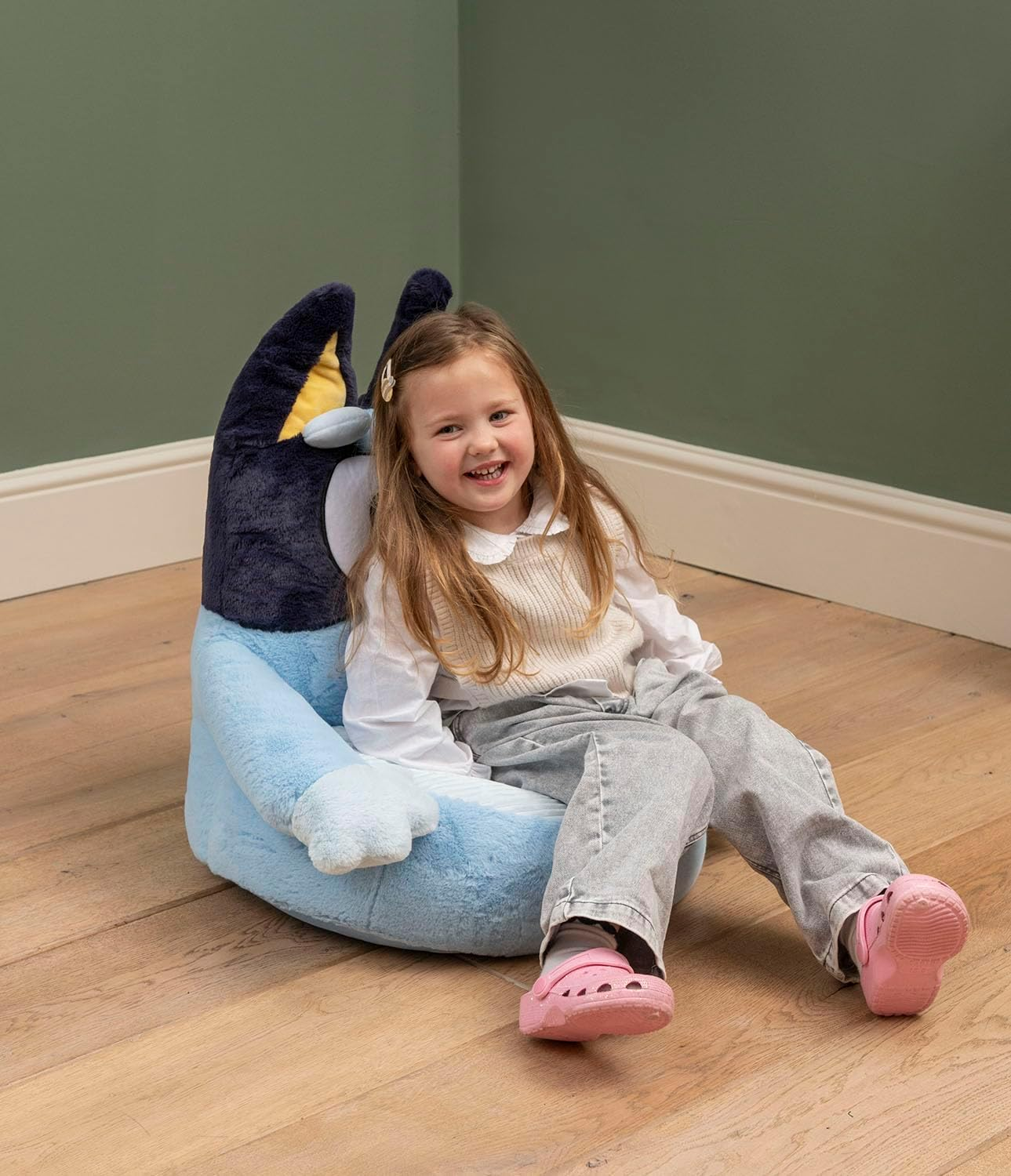 Bluey Plush Chair &ndash; Soft Kids Armchair, Upholstered Reading Seat for Bedroom, Nursery & Playroom, Official Licensed Furniture, Ages 3+, 50 X 42 X 60 Cm