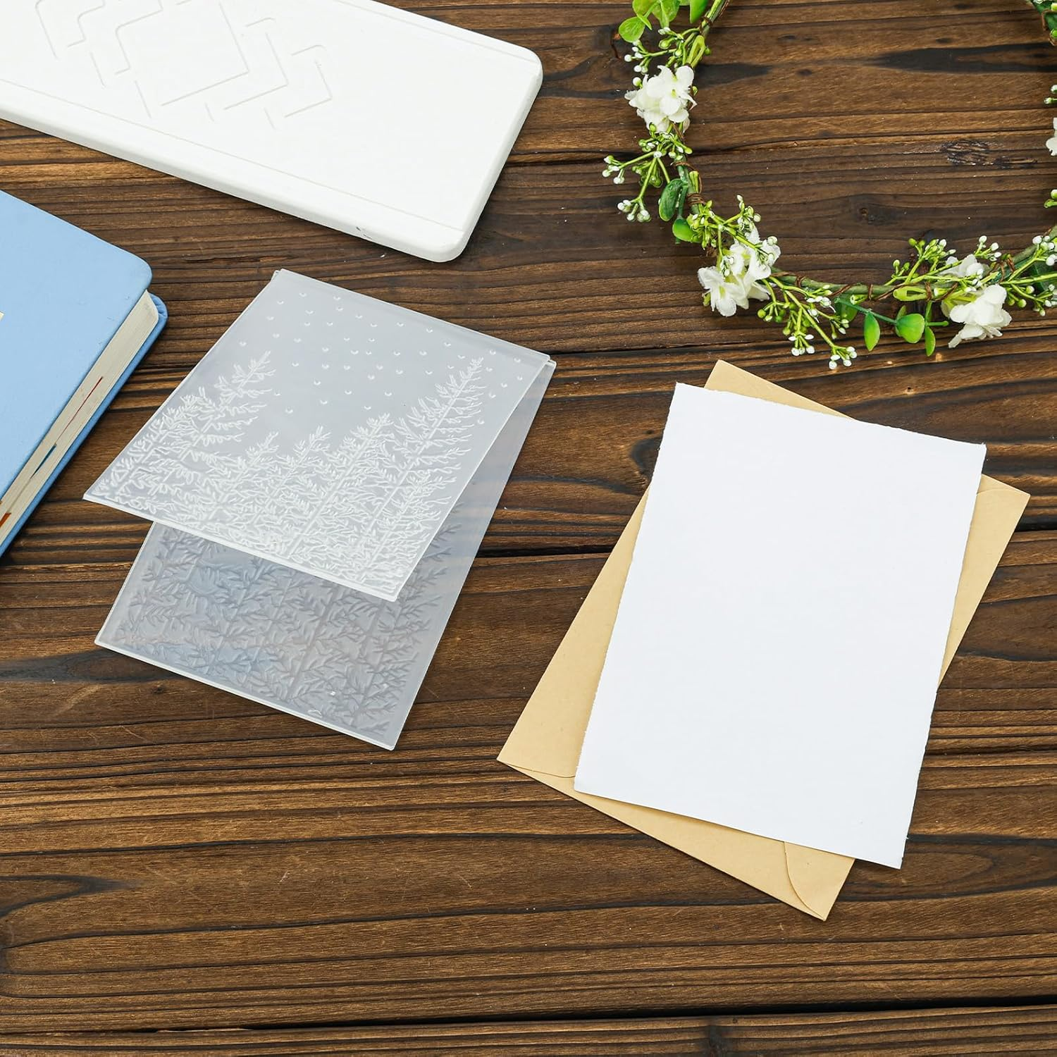 3D Embossing Folder, 6.42X4.53 Inch Pine Tree Embossing Plate Plastic Embossed Template Embossing Folder for Making Cards Scrapbooks Paper Albums DIY Crafts