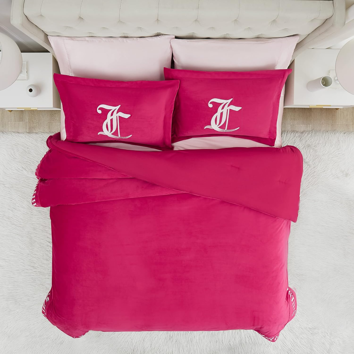 Juicy Couture - Comforter Set - Gothic Design Bedding - Queen - 3 Piece Set Includes (1) 90" X 92" Comforter and (2) 20" X 26" Shams - Wrinkle Resistant - Premium Bedroom Decor - Hot Pink image number 4