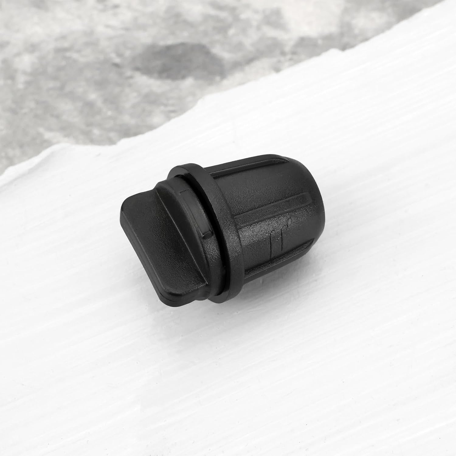 Emagtech 50PCS 1/4 Inch Drip Irrigation End Plug Fittings 0.85X0.56Inch for Irrigation Tubing Connectors Hose Fittings Black image number 1