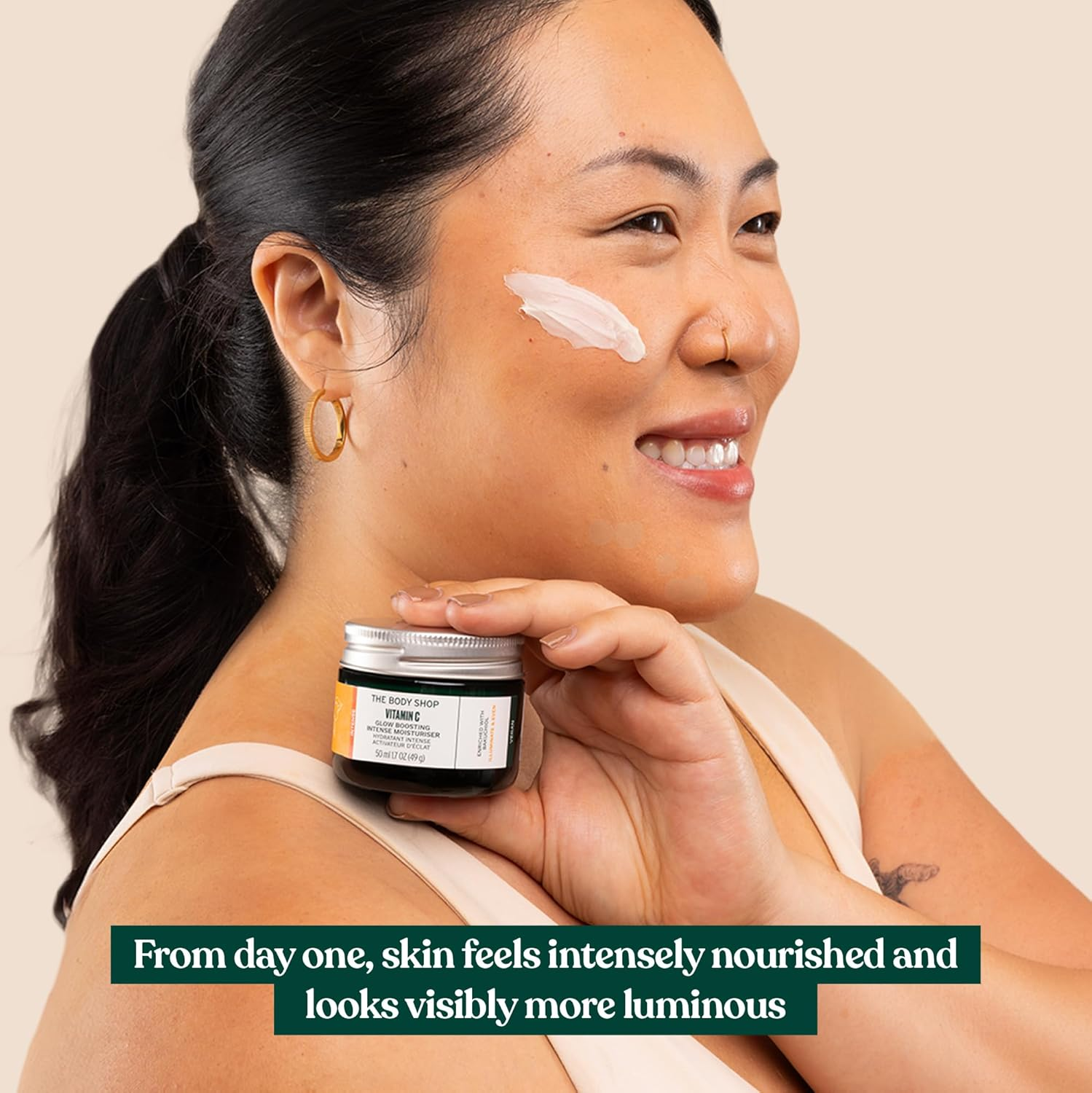 The Body Shop Vitamin C Glow Boosting Moisturizer, 1.69 Oz image number 1